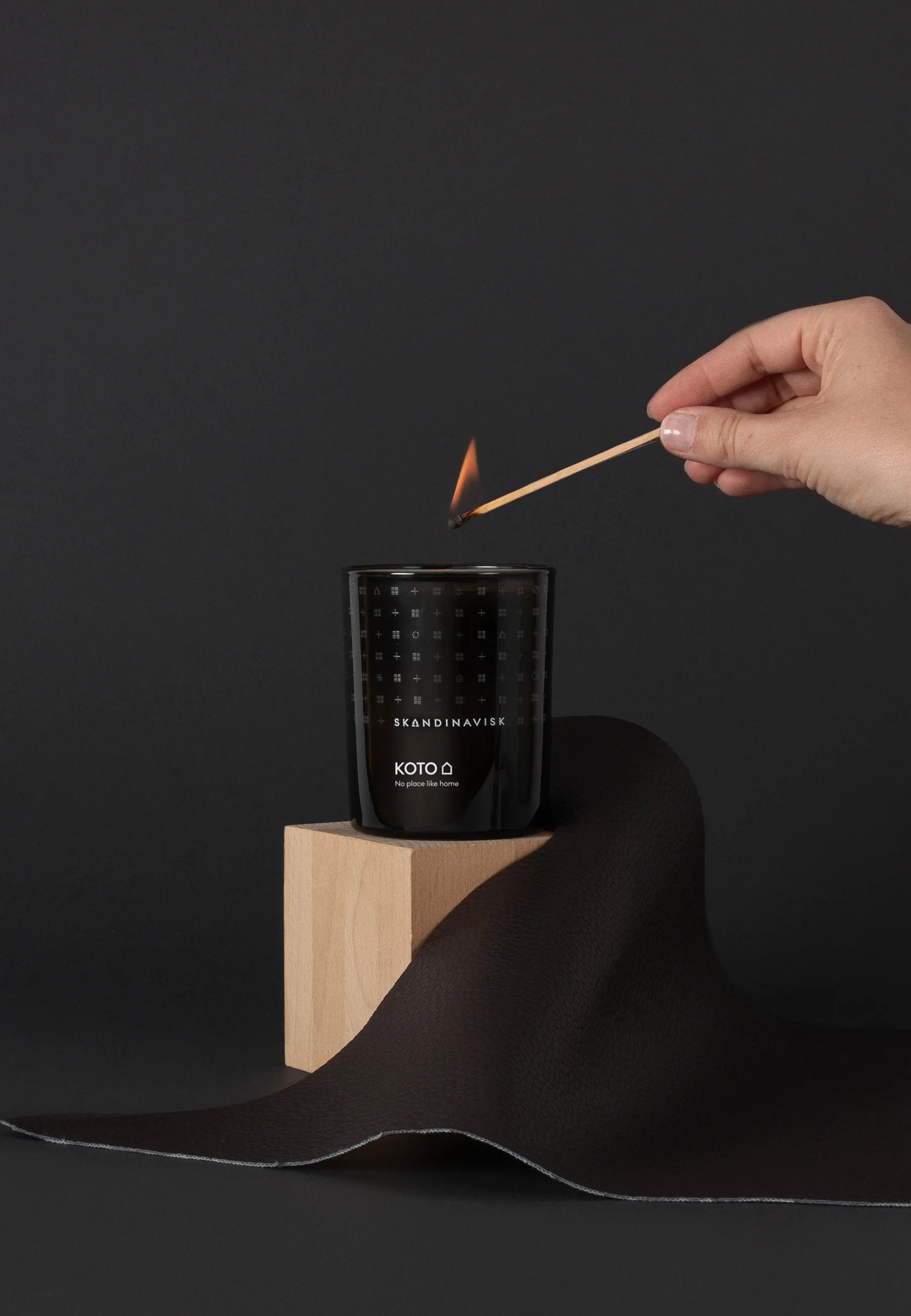 Koto 香り付き キャンドル 蓋付き, 200 g Skandinavisk | スカンジナビスク