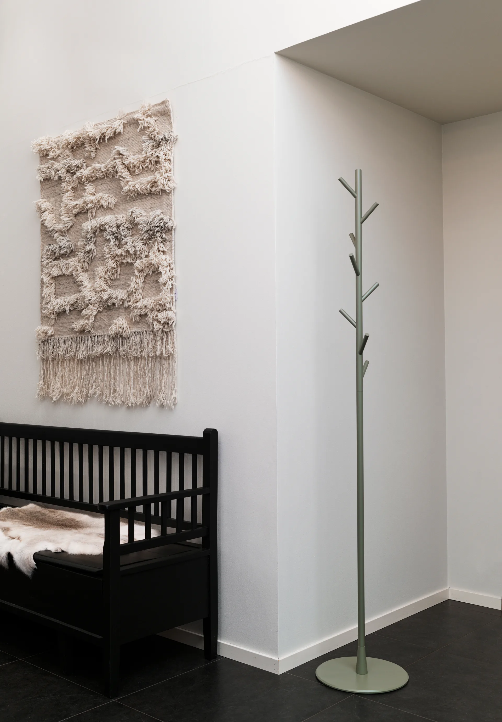 Sticks フロアハンガー, Linden wood SMD Design | SMD Design