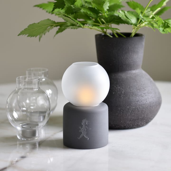 Globe ティーライトホルダー Ø9.5x17 cm, Dark grey Solstickan Design