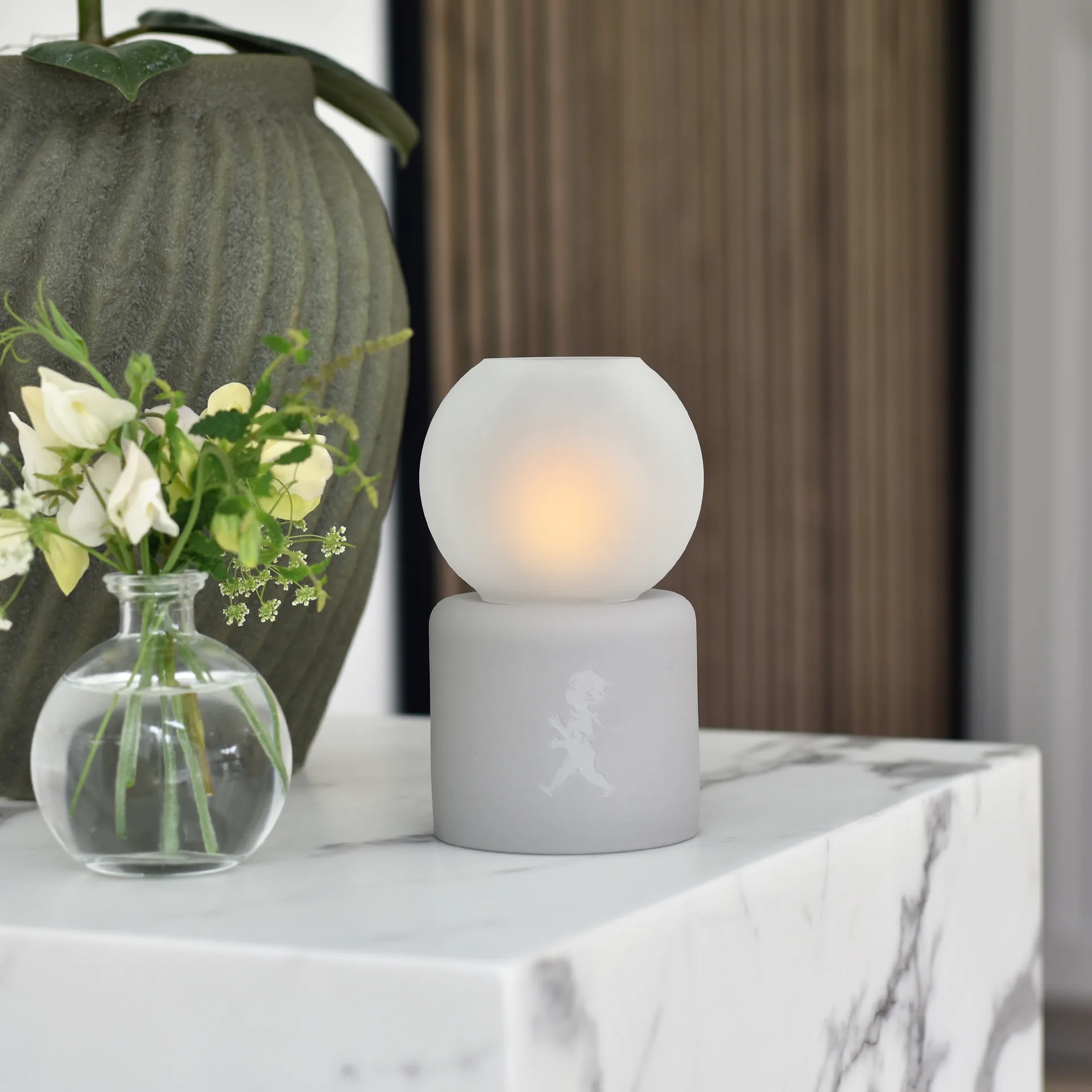 Globe ティーライトホルダー Ø9.5x17 cm, Light grey Solstickan Design