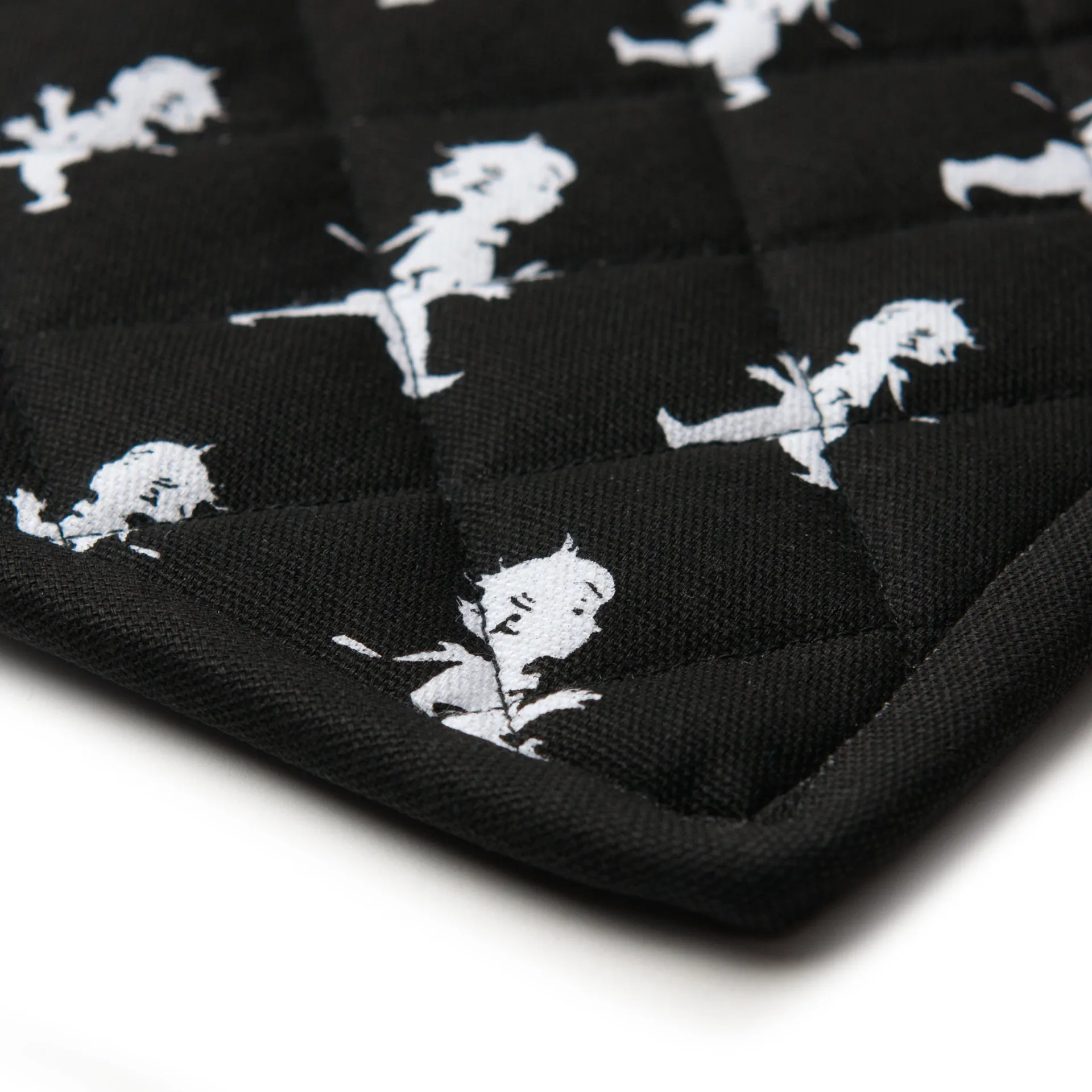 Solstickan ポットホルダー 22x22 cm, Black Solstickan Design