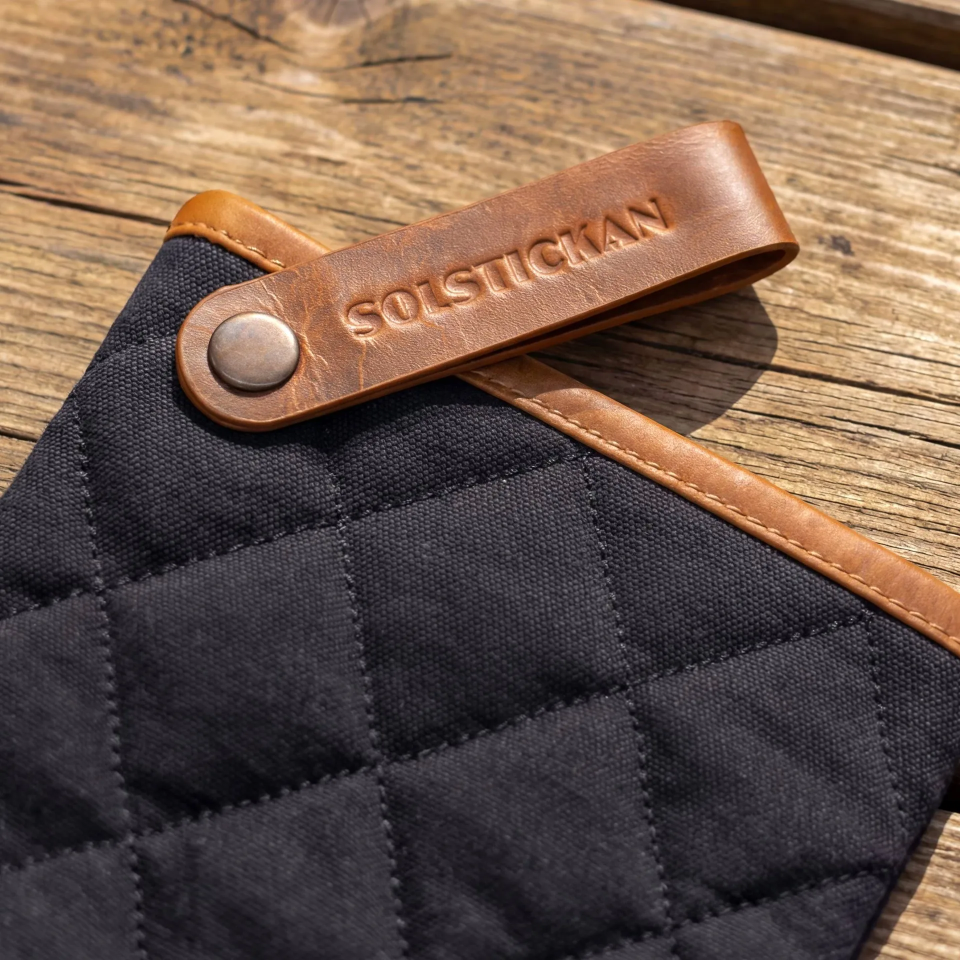 Solstickan 鍋つかみ キャンバス, Black Solstickan Design