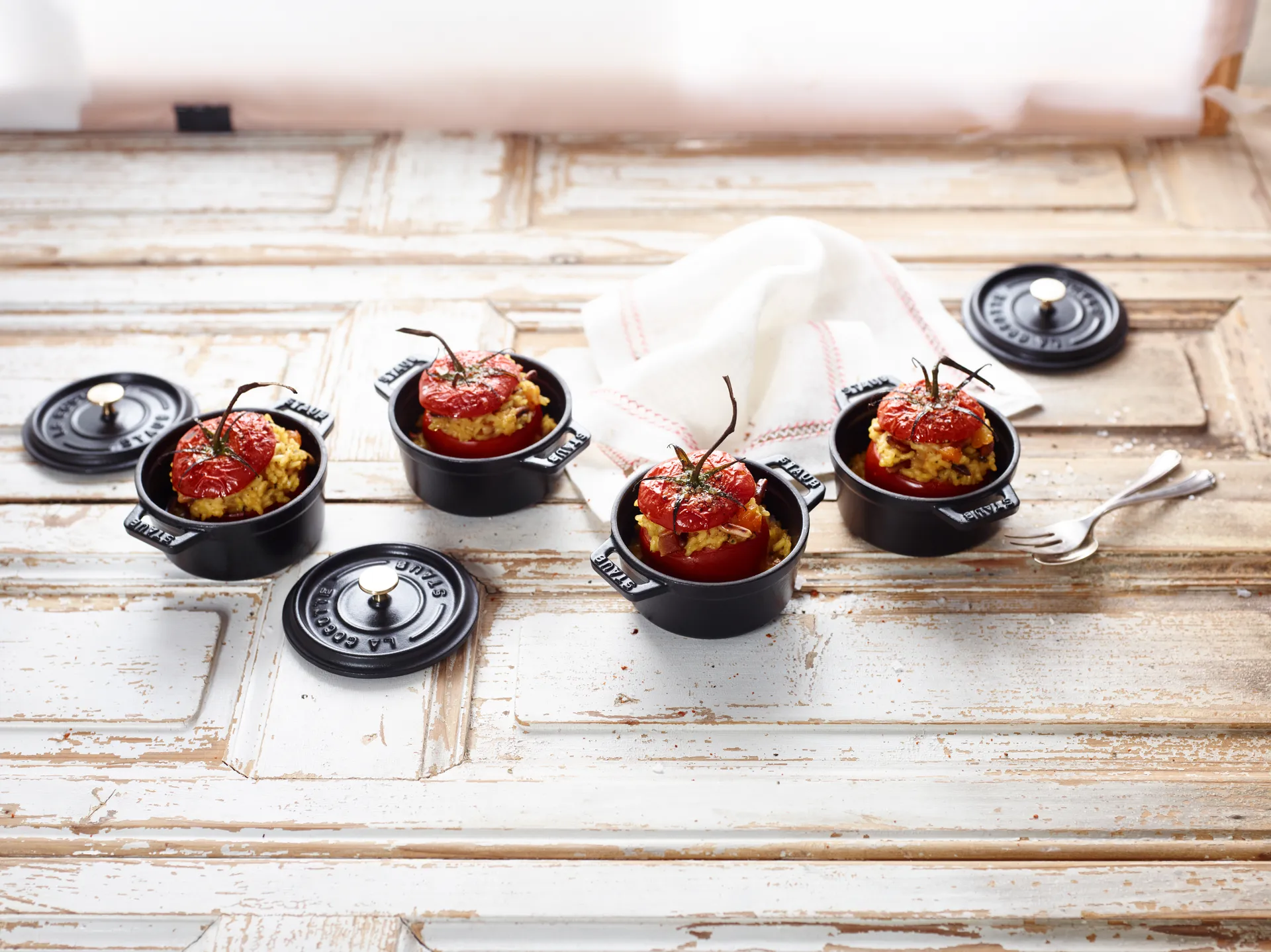 ストウブ ラウンドココット 鋳鉄 0.25 L, Black STAUB | ストウブ