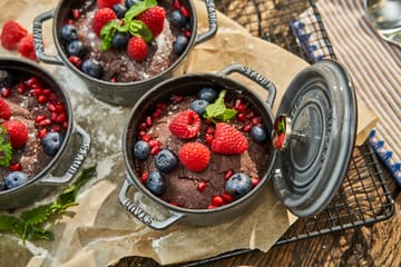 ストウブ ラウンドココット 鋳鉄 0.4 L - Graphite gray - STAUB | ストウブ