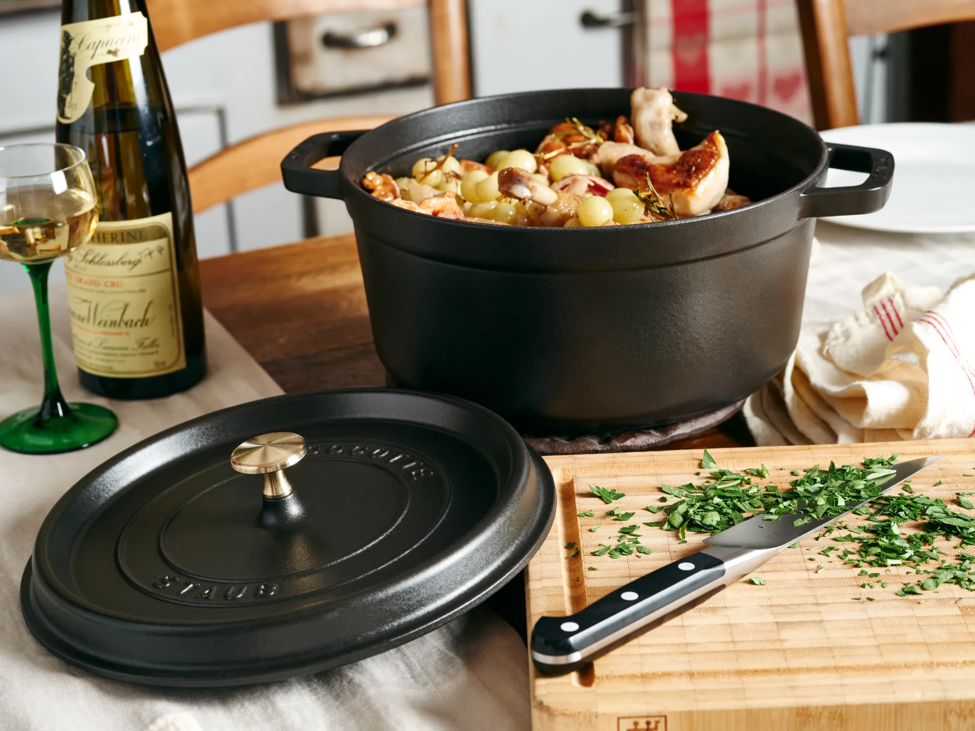 ストウブ ラウンドココット 鍋 鋳鉄 12.6 L, Black STAUB | ストウブ