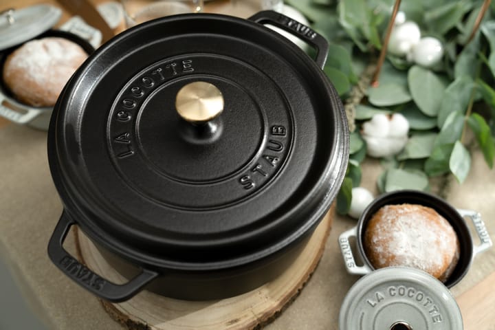 ストウブ  ラウンドココット 鍋 鋳鉄 2.6 L, Black STAUB | ストウブ
