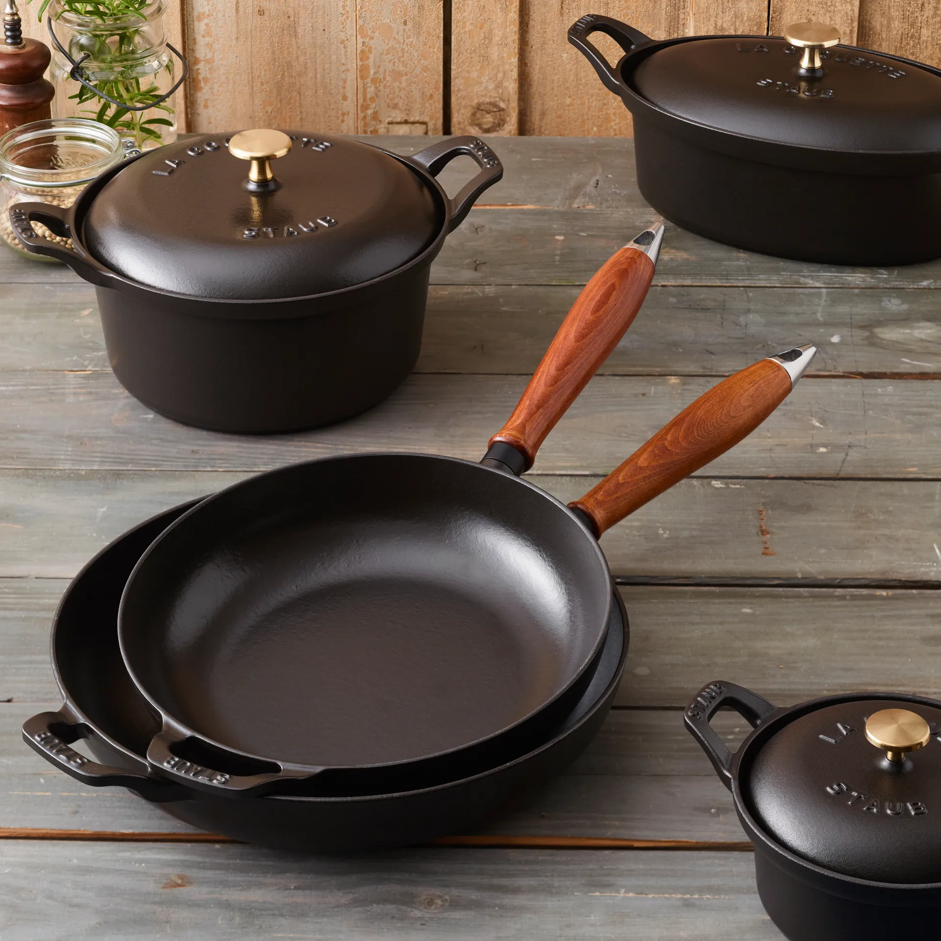 ヴィンテージ フライパン 木製ハンドル付き Ø28 cm, Black STAUB | ストウブ