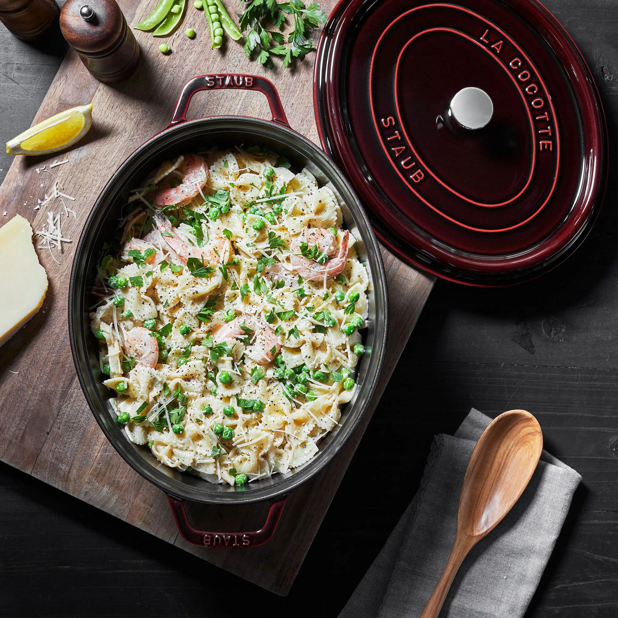 STAUB | ストウブ からのストウブ オーバルココット 鋼鉄 4.2 L