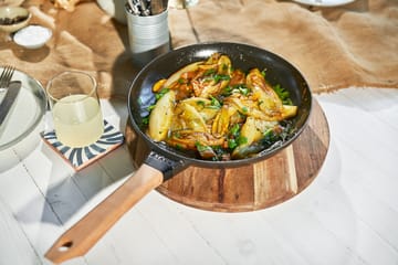 ストウブ フライパン 鋳鉄 bck light ウッドハンドル - Ø28 cm - STAUB | ストウブ