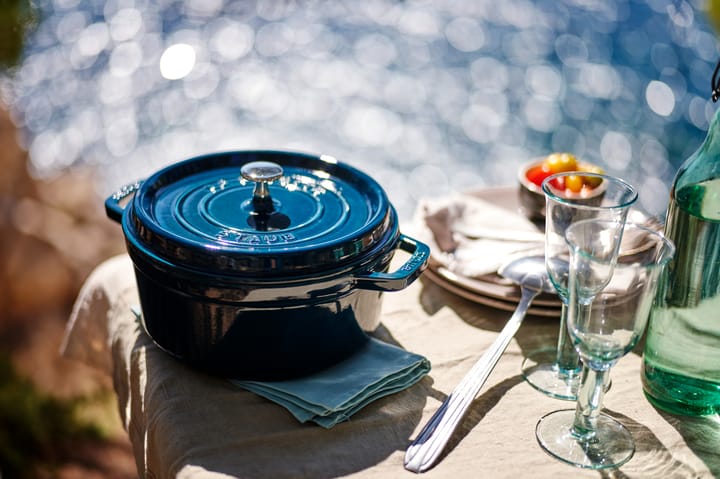 La Mer / ラ・メール ラウンドココット - エナメル3レイヤー, 6.7 l STAUB | ストウブ
