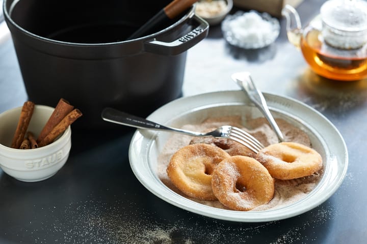 STAUB ニュー ホワイトトリュフ (カンパーニュ) ディーププレート, Ø24 cm STAUB | ストウブ
