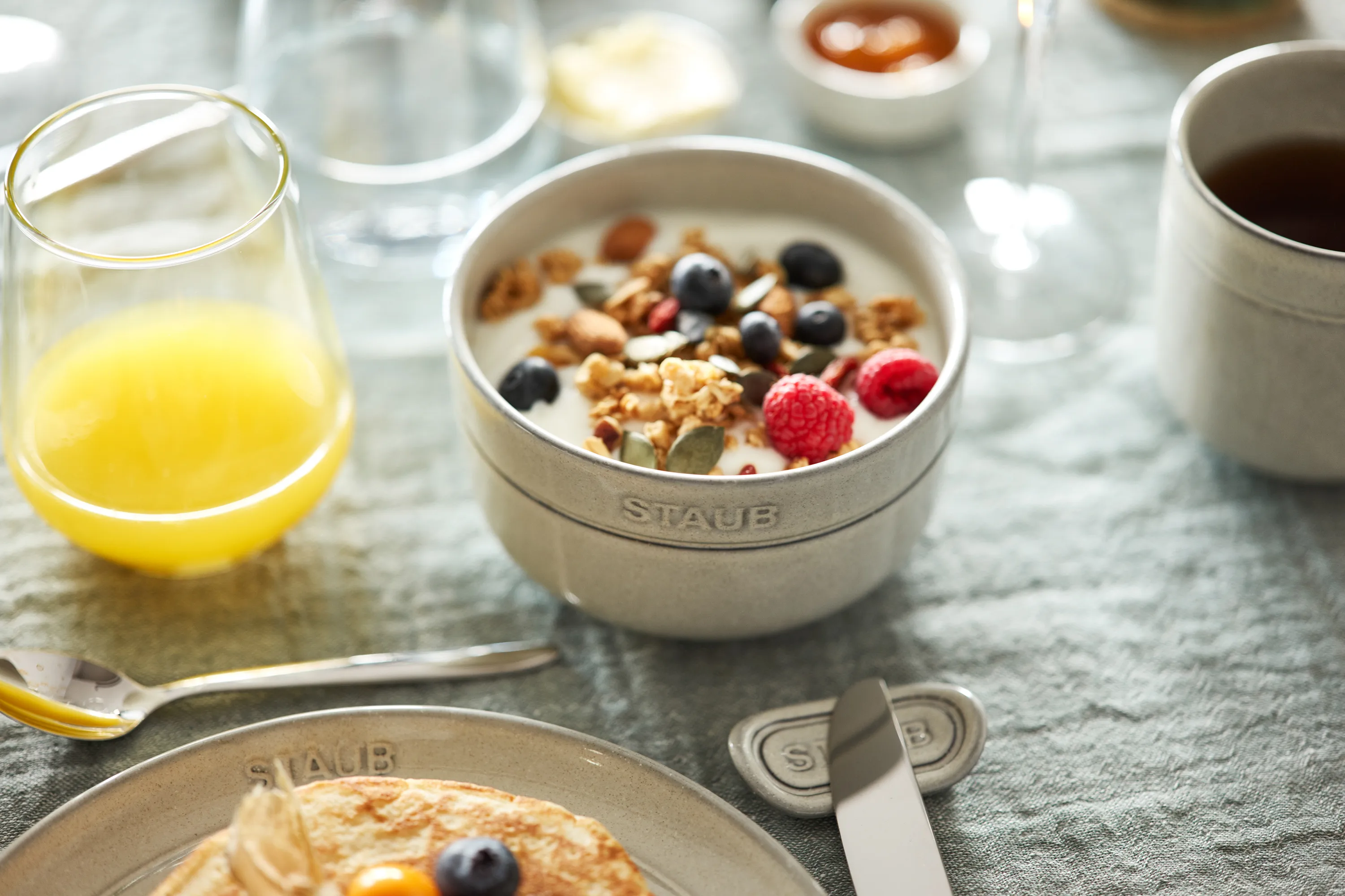 STAUB | ストウブ からのSTAUB ニュー ホワイトトリュフ (カンパーニュ