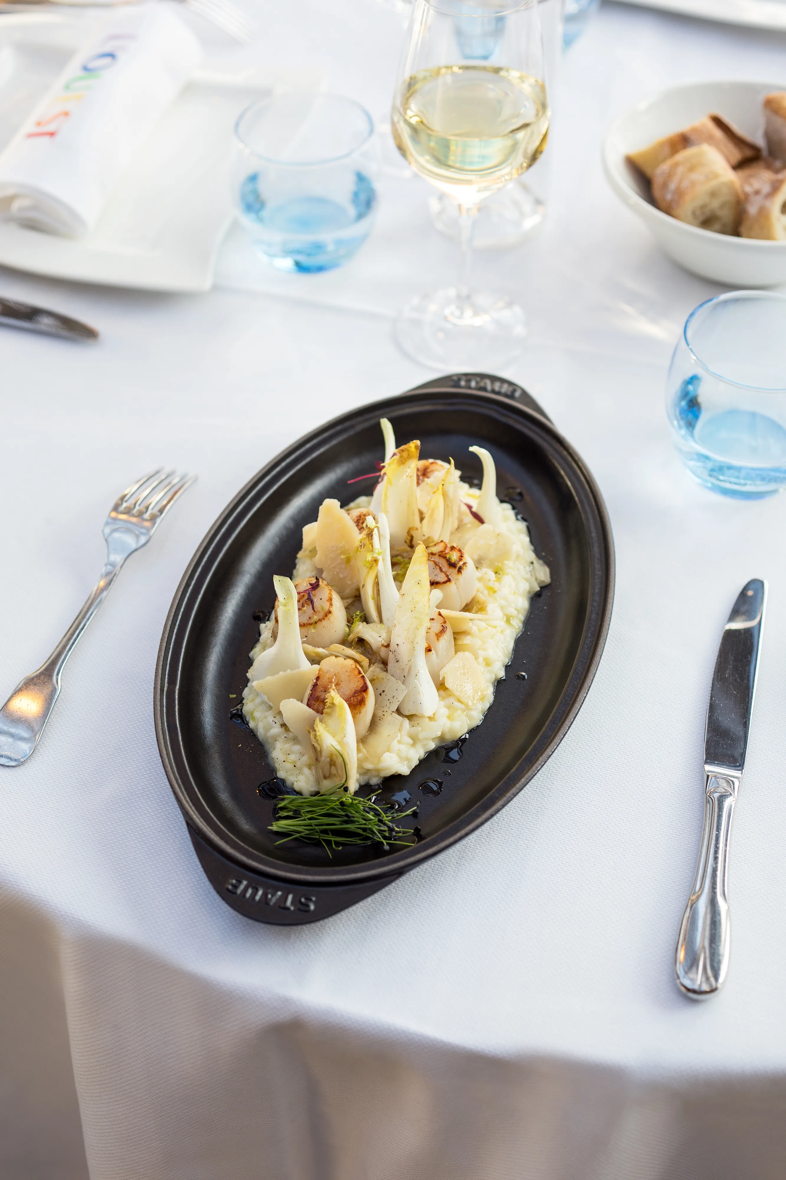 STAUB | ストウブ からのSTAUB オーバルディッシュ フィッシュ