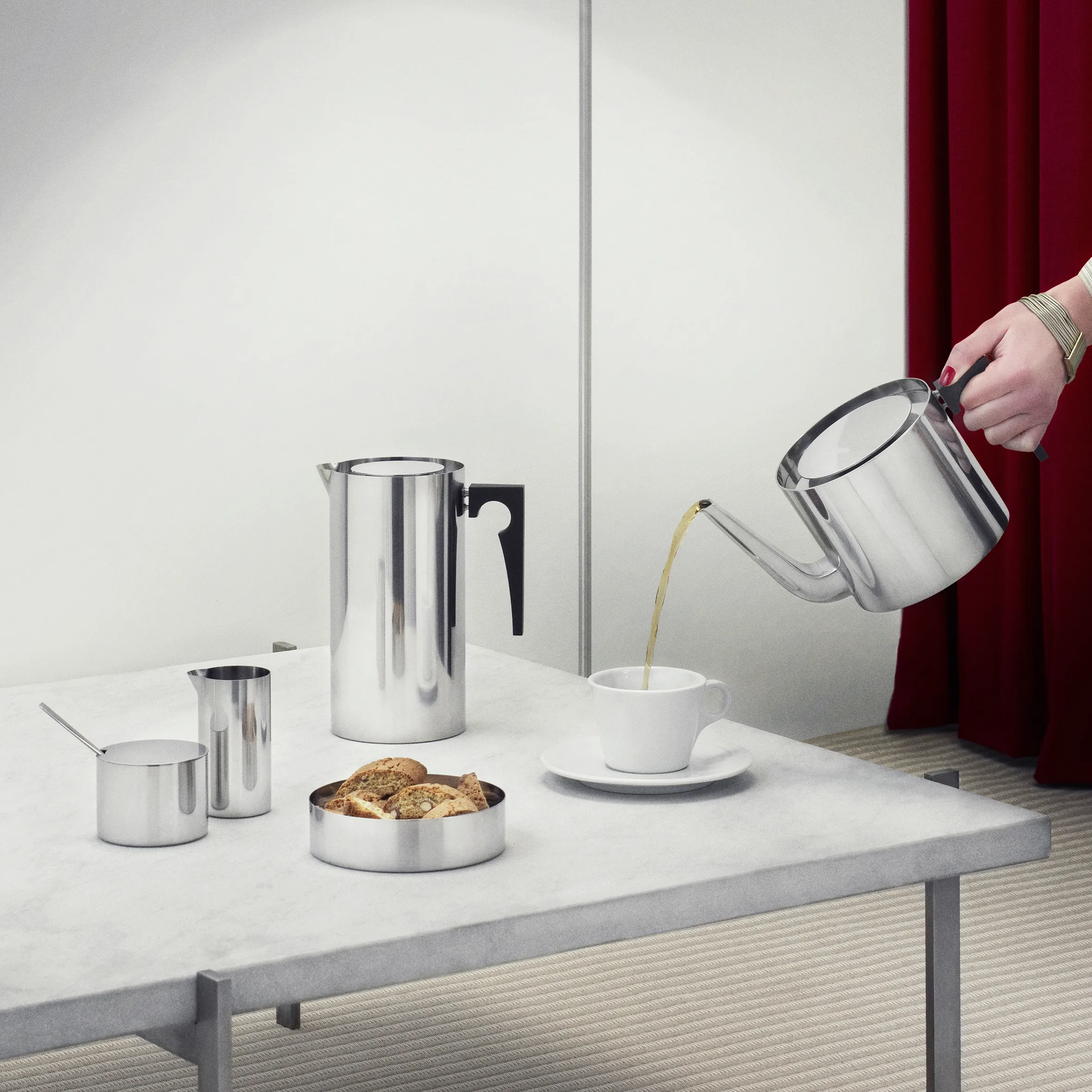 未使用品 stelton ArneJacobsen ステルトン コーヒーポット 未使用品 stelton ArneJacobsen ステルトン コーヒーポット