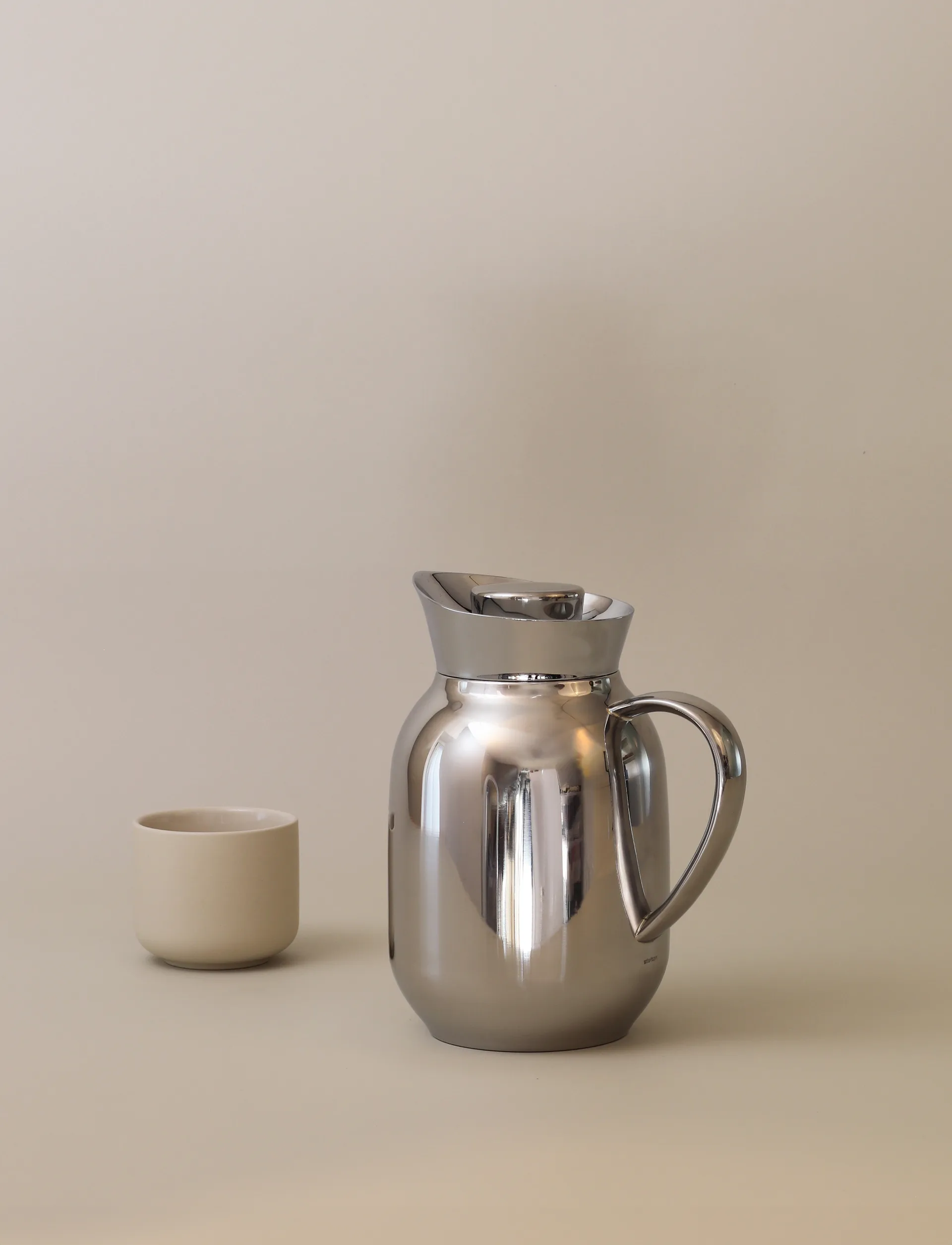 Amphora サーモスジャグ 1.2 L, Steel Stelton | ステルトン
