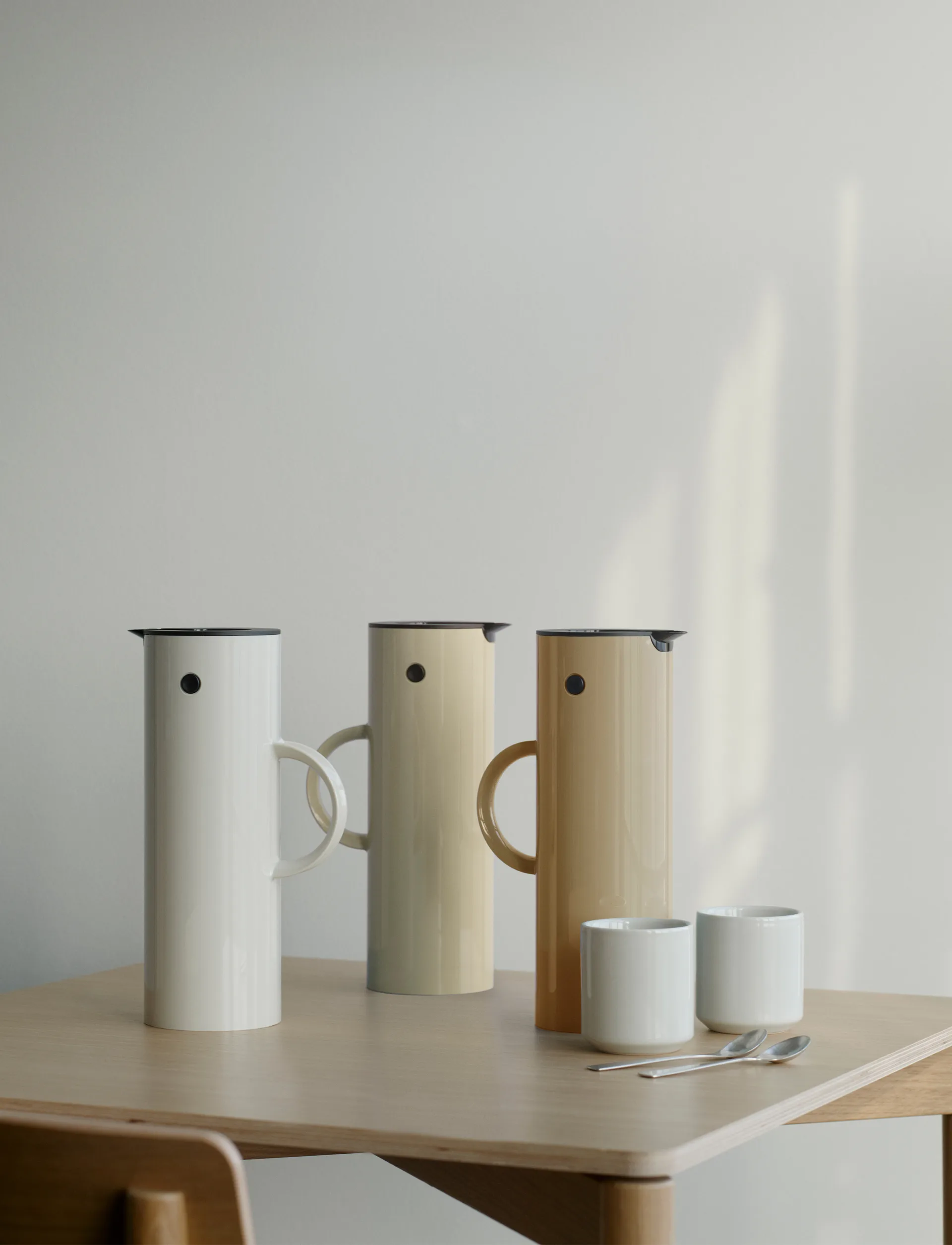 EM77 Stelton バキュームジャグ 1L, Warm sand Stelton | ステルトン