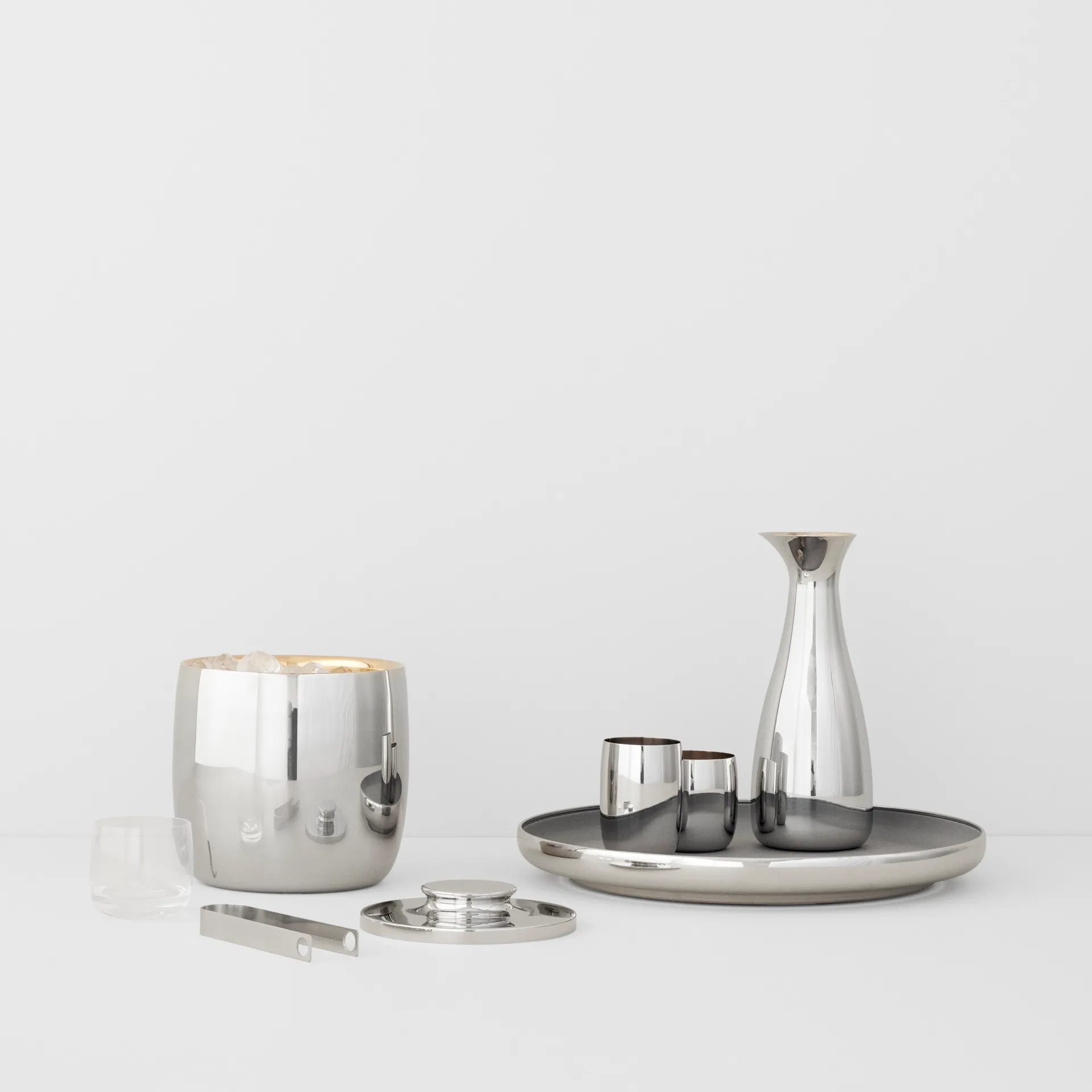 Foster トレイ Ø 40 cm, Stainless steel Stelton | ステルトン