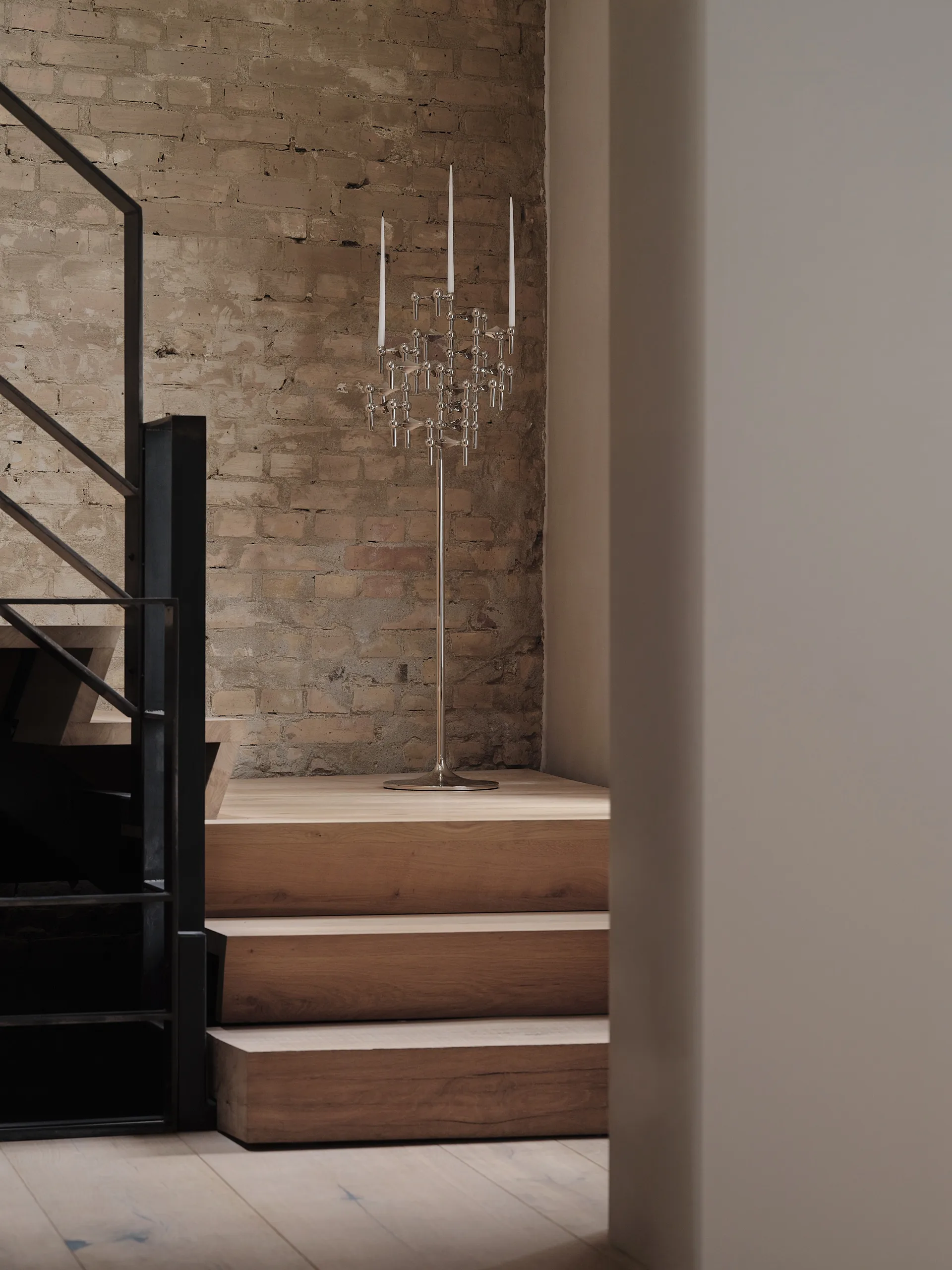 STOFF Nagel フロアキャンドルホルダー 70 cm, Chrome STOFF | ストフ