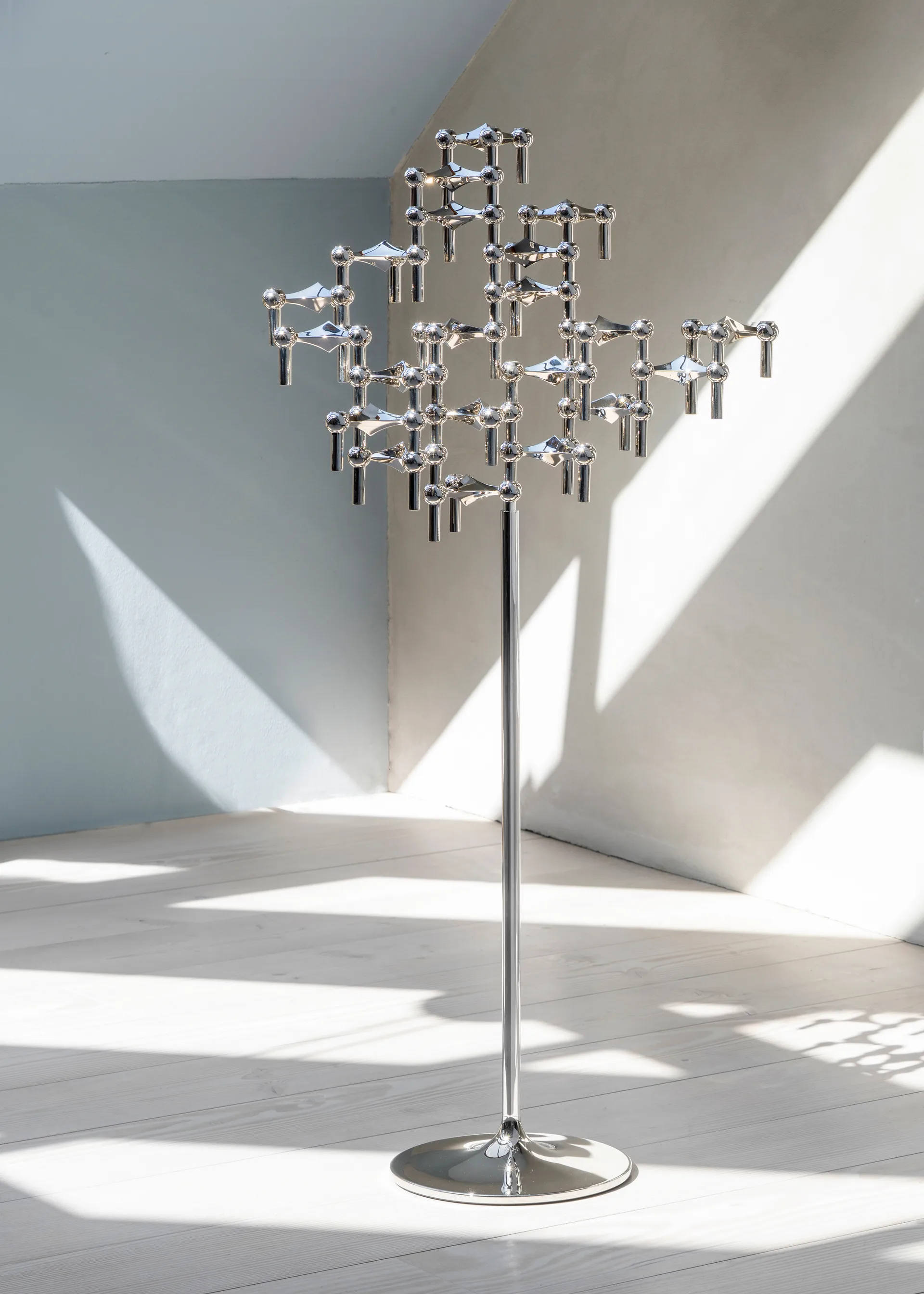 STOFF Nagel フロアキャンドルホルダー 70 cm, Chrome STOFF | ストフ