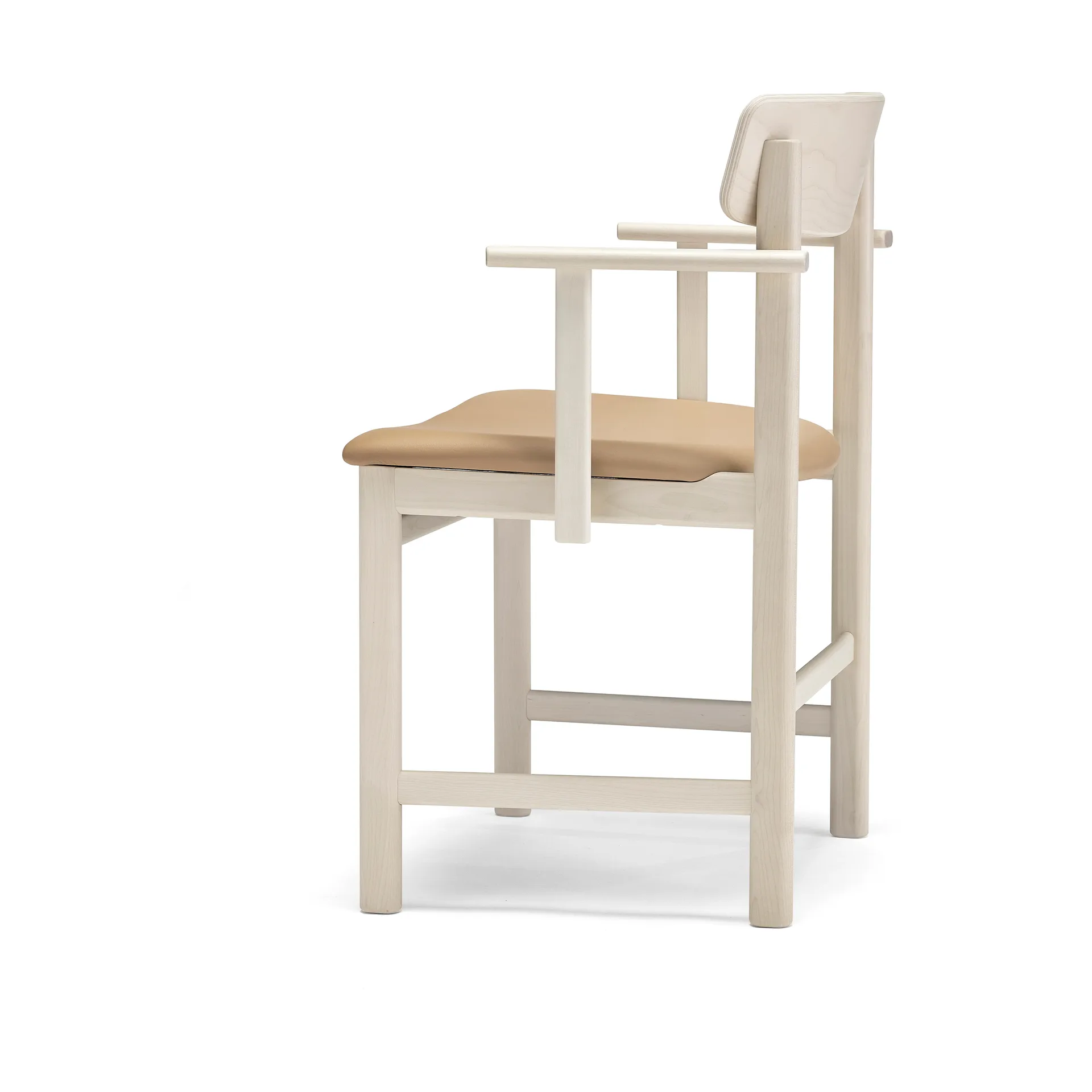 Pal アームチェア, Birch light matte lacquer-Elmosoft 22030 Stolab