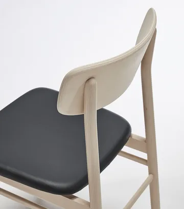 Prima Vista チェア バーチ light matte finish - Leather Elmosoft VII 99001 black - Stolab