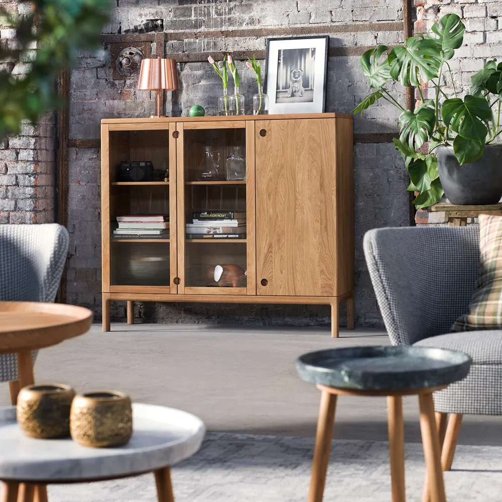 Tureen ネスティングテーブル, Marble white. ø52cm. natural oiled oak legs Stolab