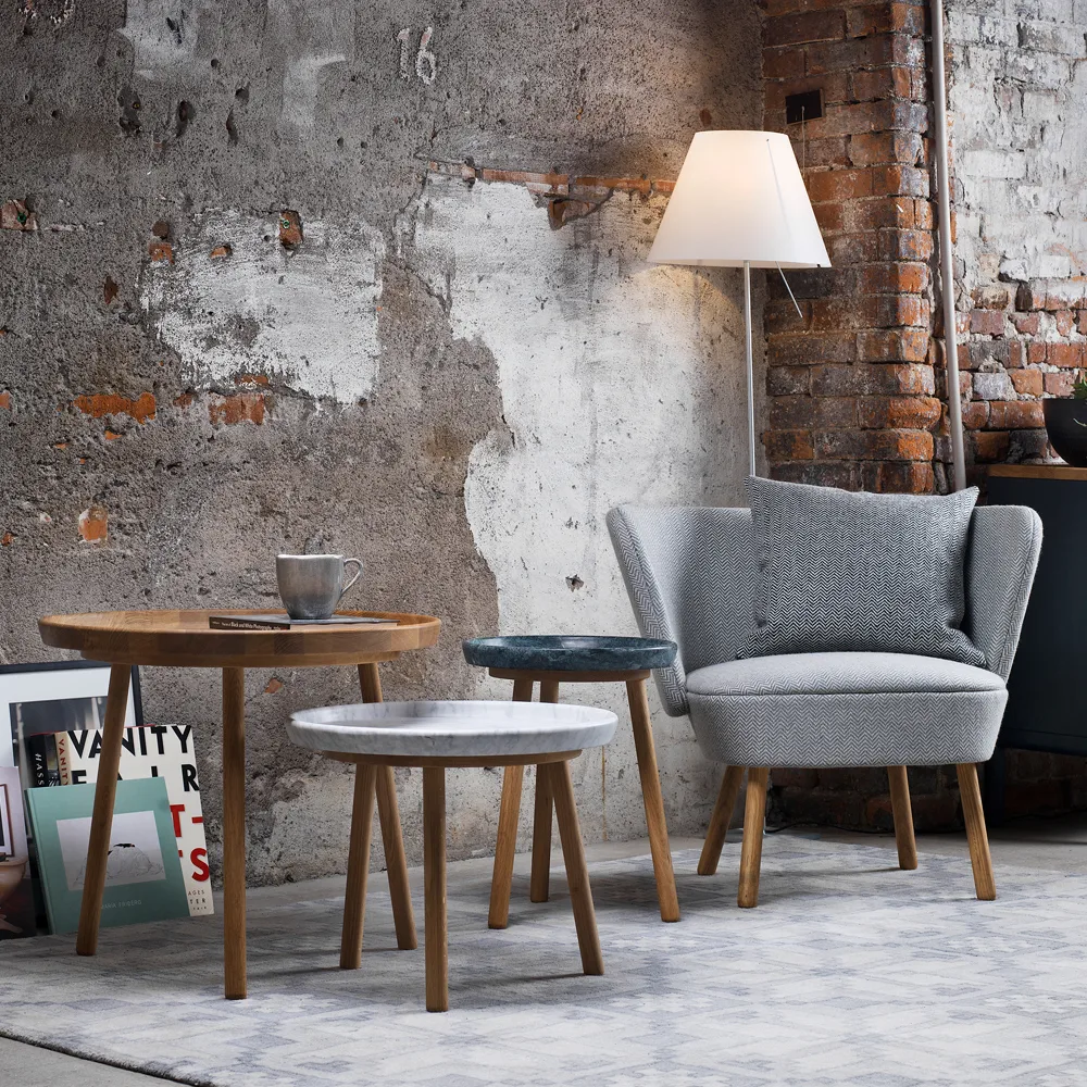 Tureen ネスティングテーブル, Marble white. ø52cm. natural oiled oak legs Stolab