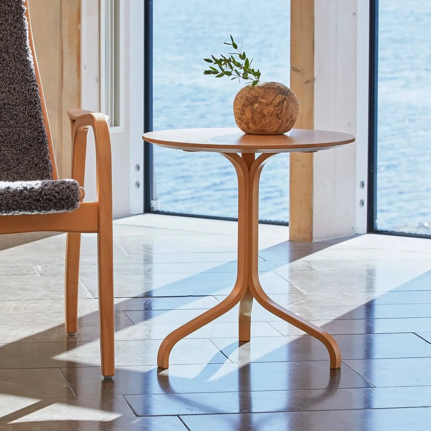Lamino bord Ø46x49 cm, Oak oiled Swedese