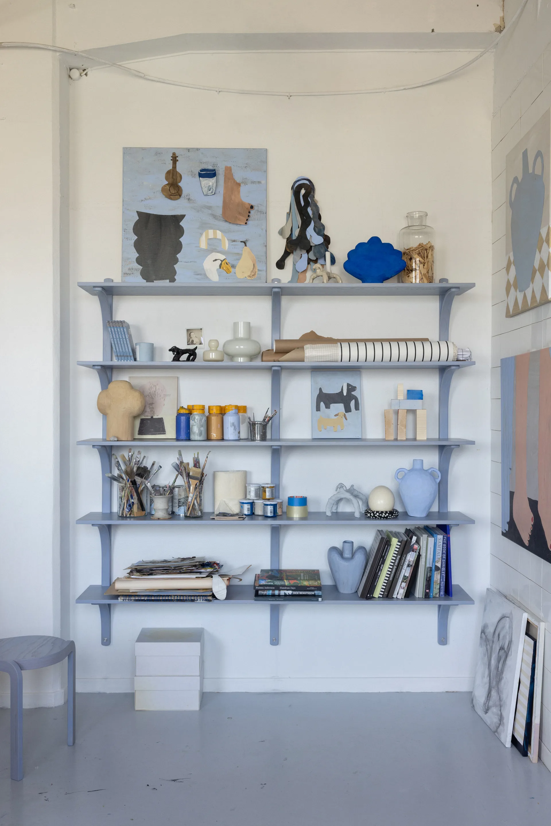 Levi シェルフ, White-pigmented oak-stainless steel, 2 shelves, 90 cm Swedese