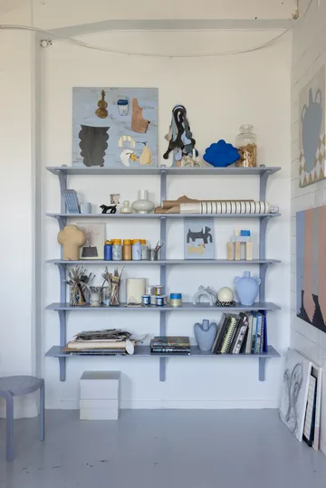 Levi シェルフ - White-pigmented oak-stainless steel, 2 shelves, 90 cm - Swedese