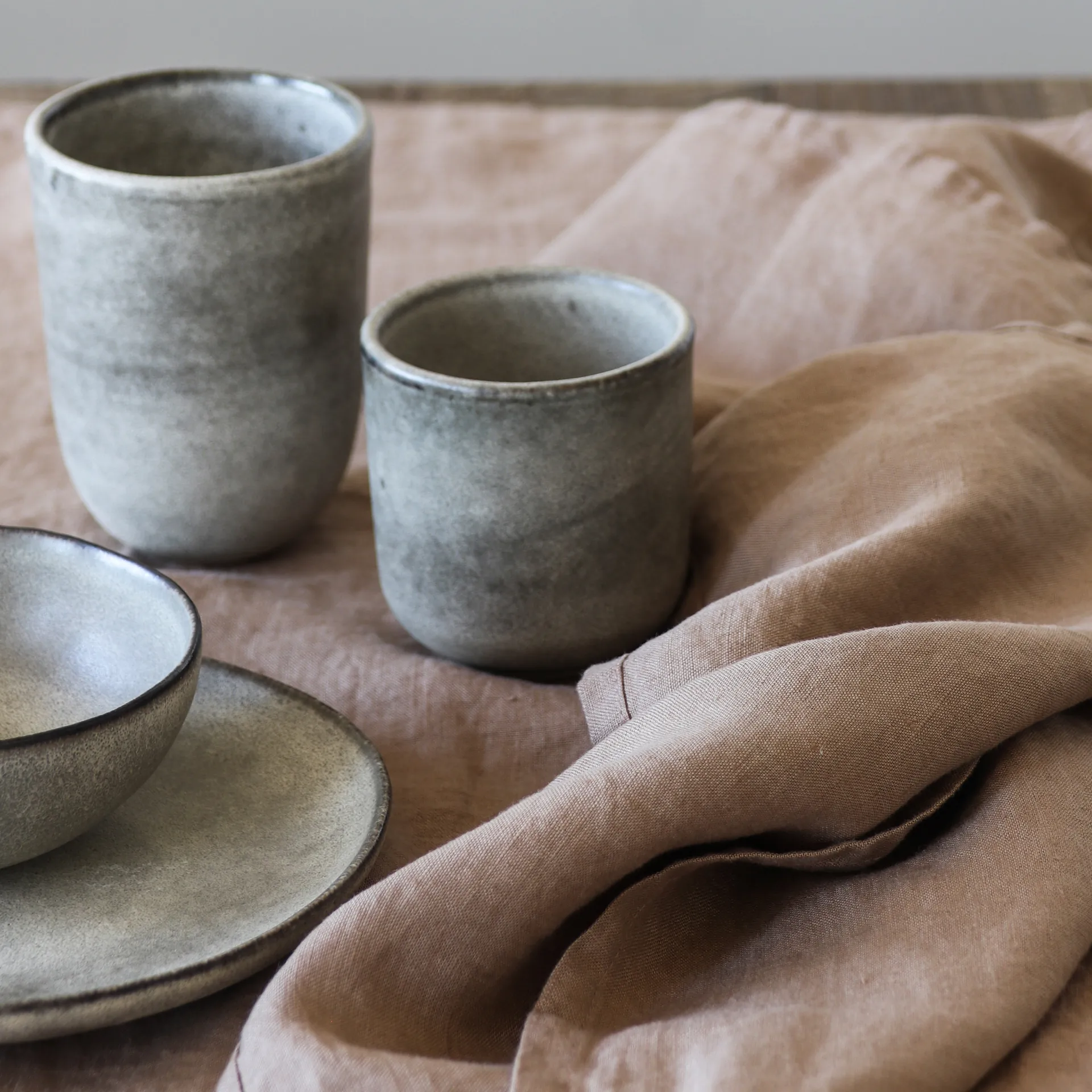 Bon スモール プレート Ø17 cm, Stone goods Tell Me More | テルミーモア