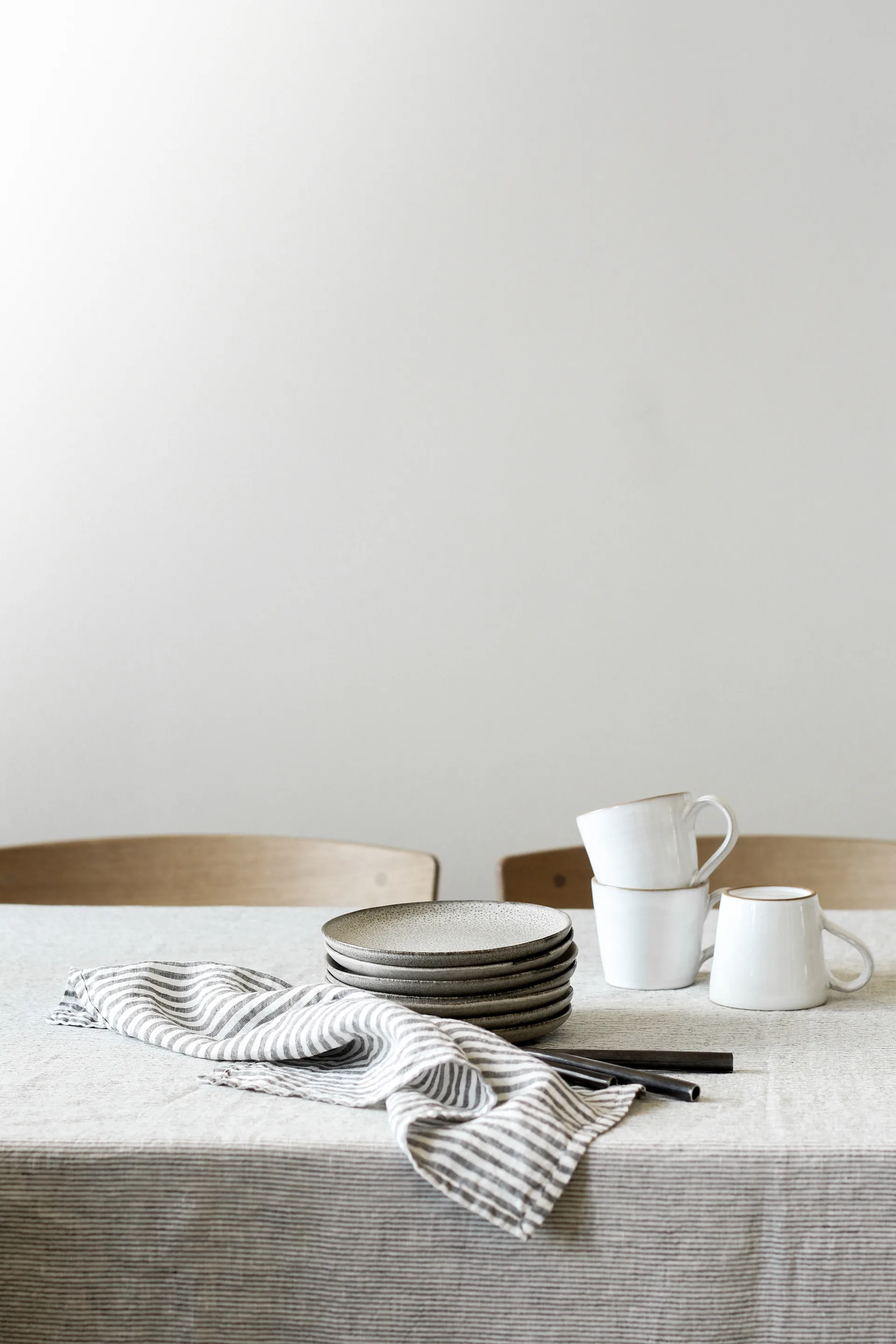 Bon スモール プレート Ø17 cm, Stone goods Tell Me More | テルミーモア