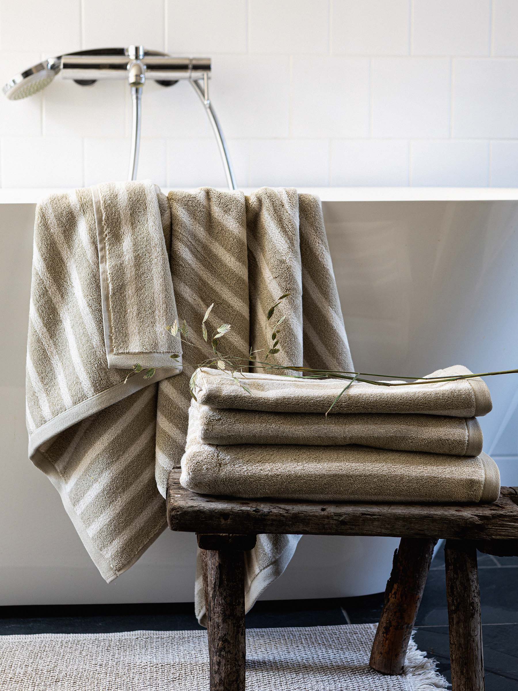 Bonnie タオル 50x70 cm, Beige Tell Me More | テルミーモア