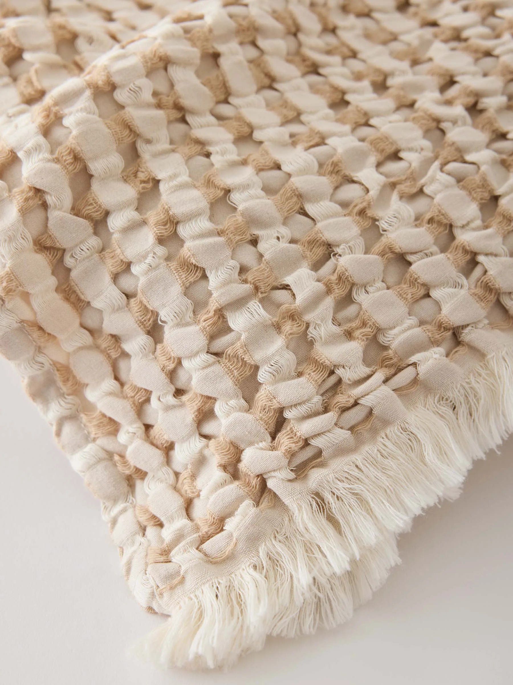 Gilbert スロー 140x200 cm, Beige Tell Me More | テルミーモア