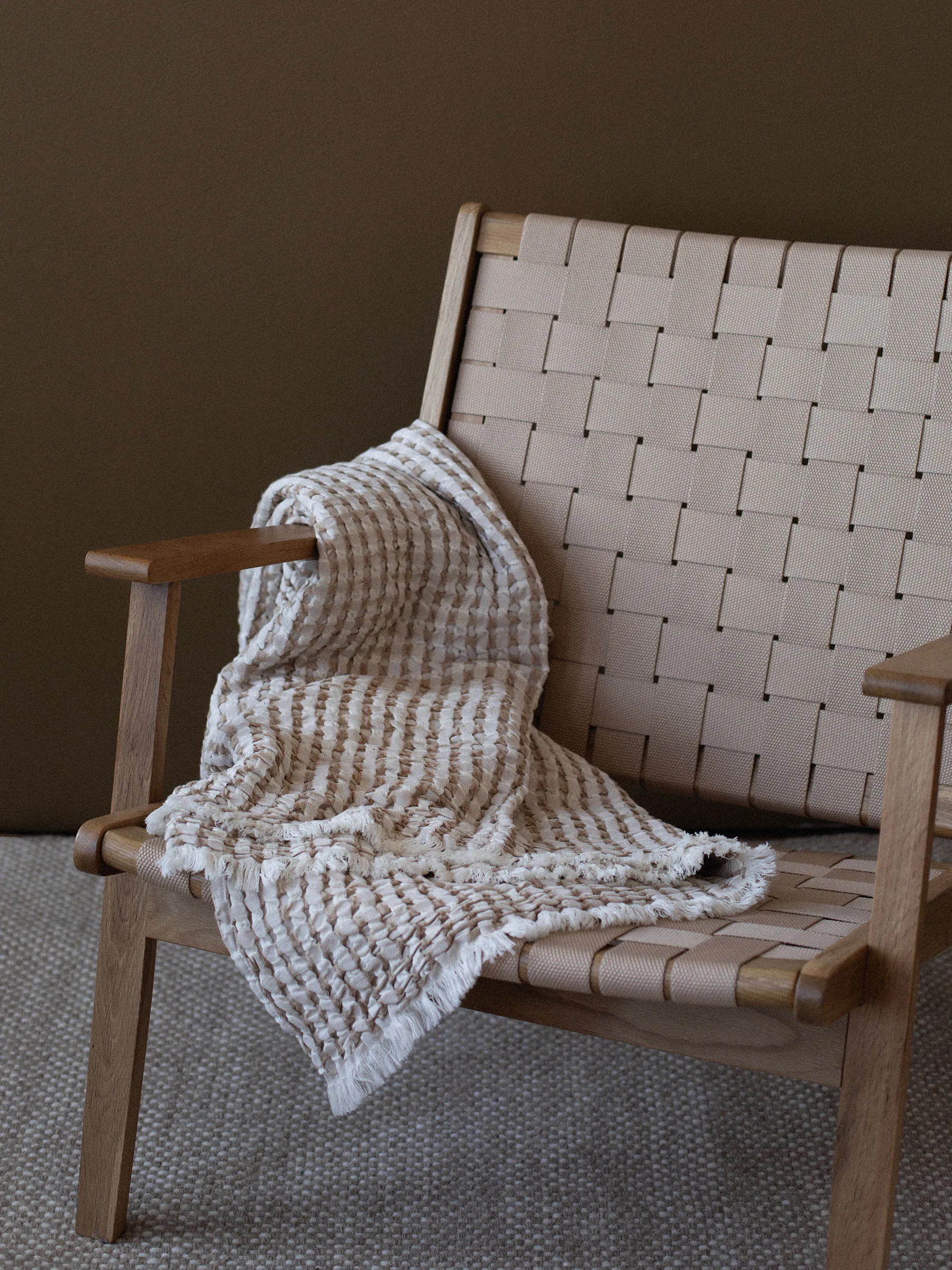 Gilbert スロー 140x200 cm, Beige Tell Me More | テルミーモア