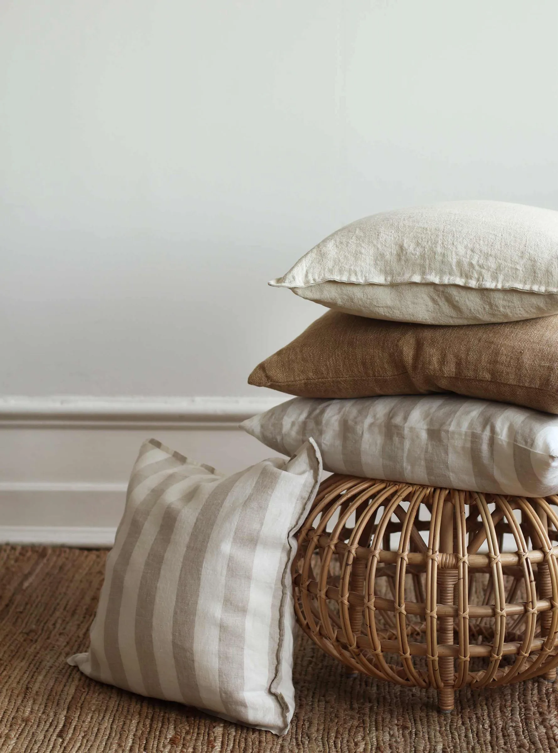 Holte クッションカバー 60x60 cm, Sand Tell Me More | テルミーモア