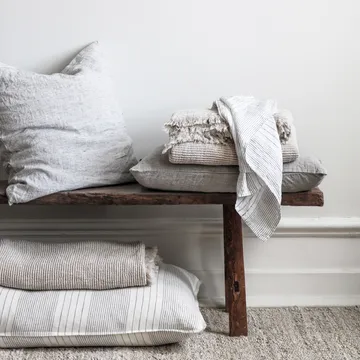 Klint ピローケース 40x60 cm - Beige-black - Tell Me More | テルミーモア