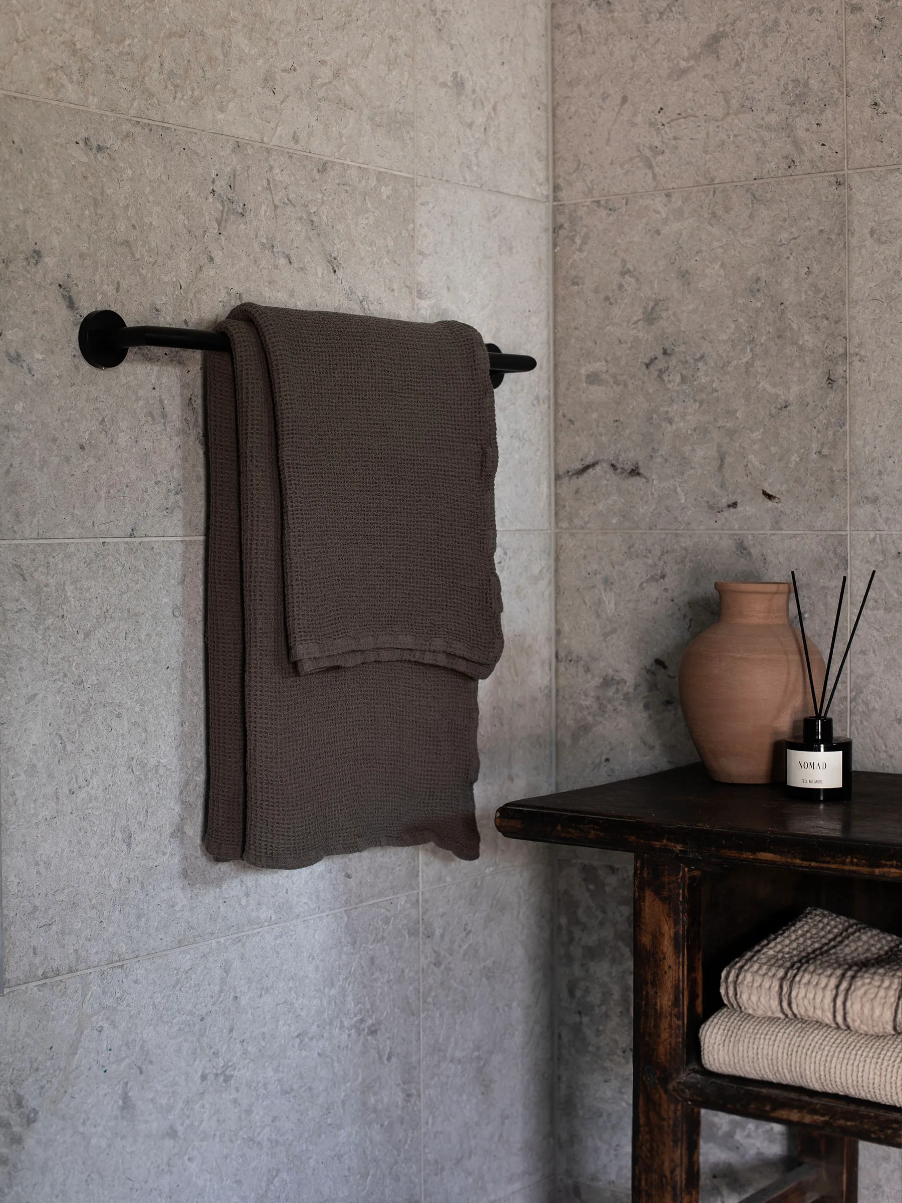 Nella バスタオル 100x150 cm, Taupe Tell Me More | テルミーモア