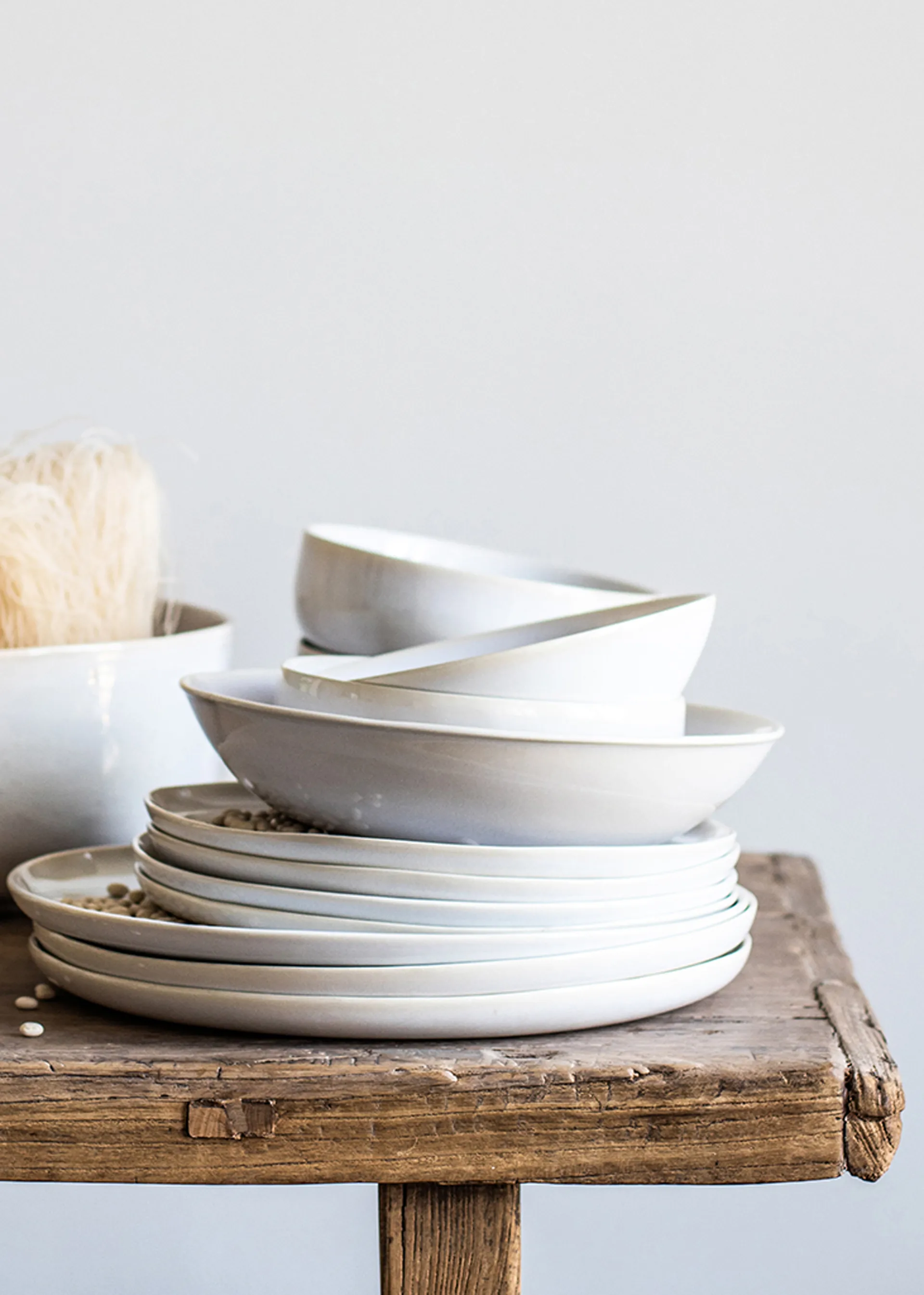 Vince ディーププレート Ø22.5 cm, White Tell Me More | テルミーモア