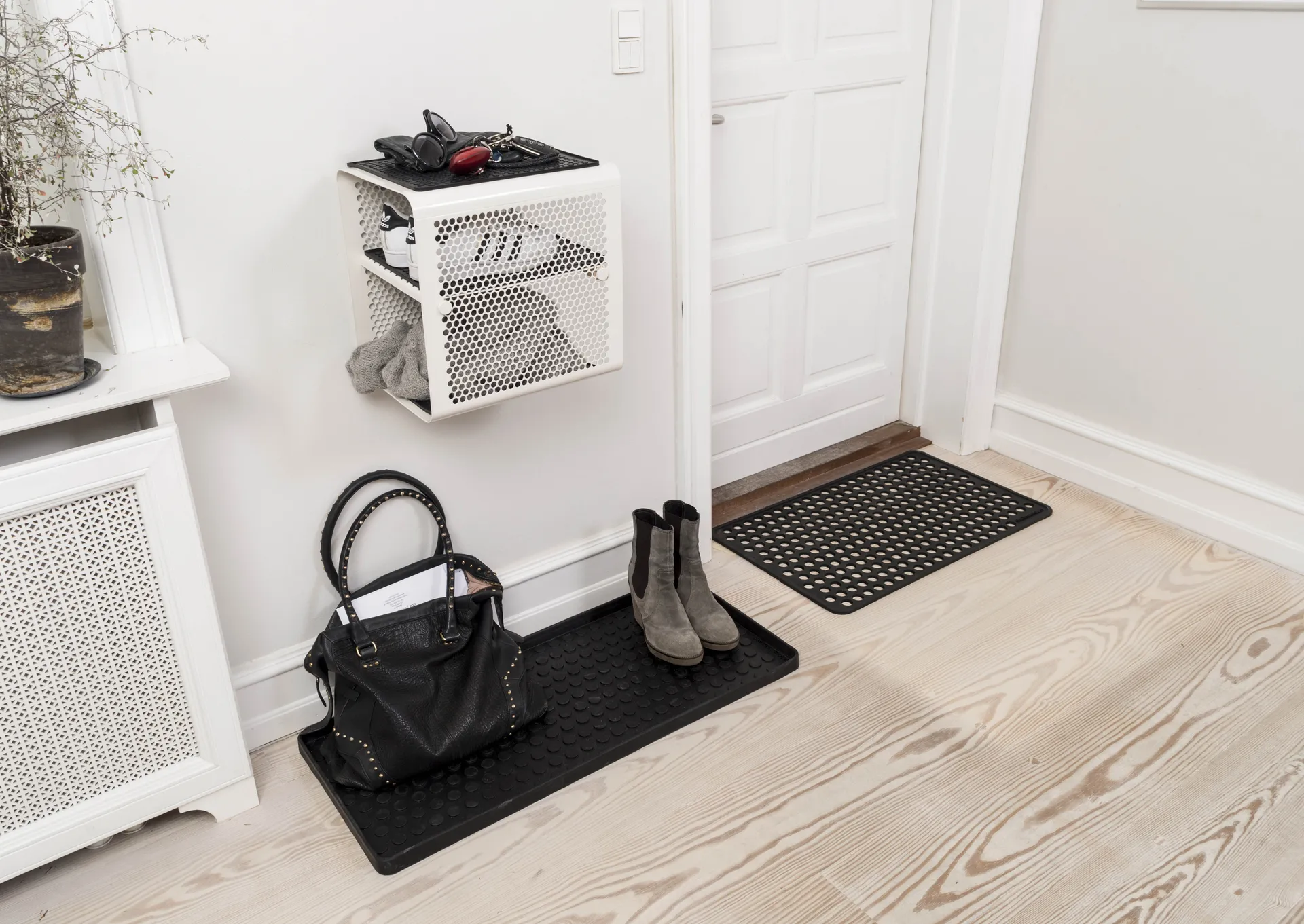 Dot ラバードアマット, 45x75 cm tica copenhagen