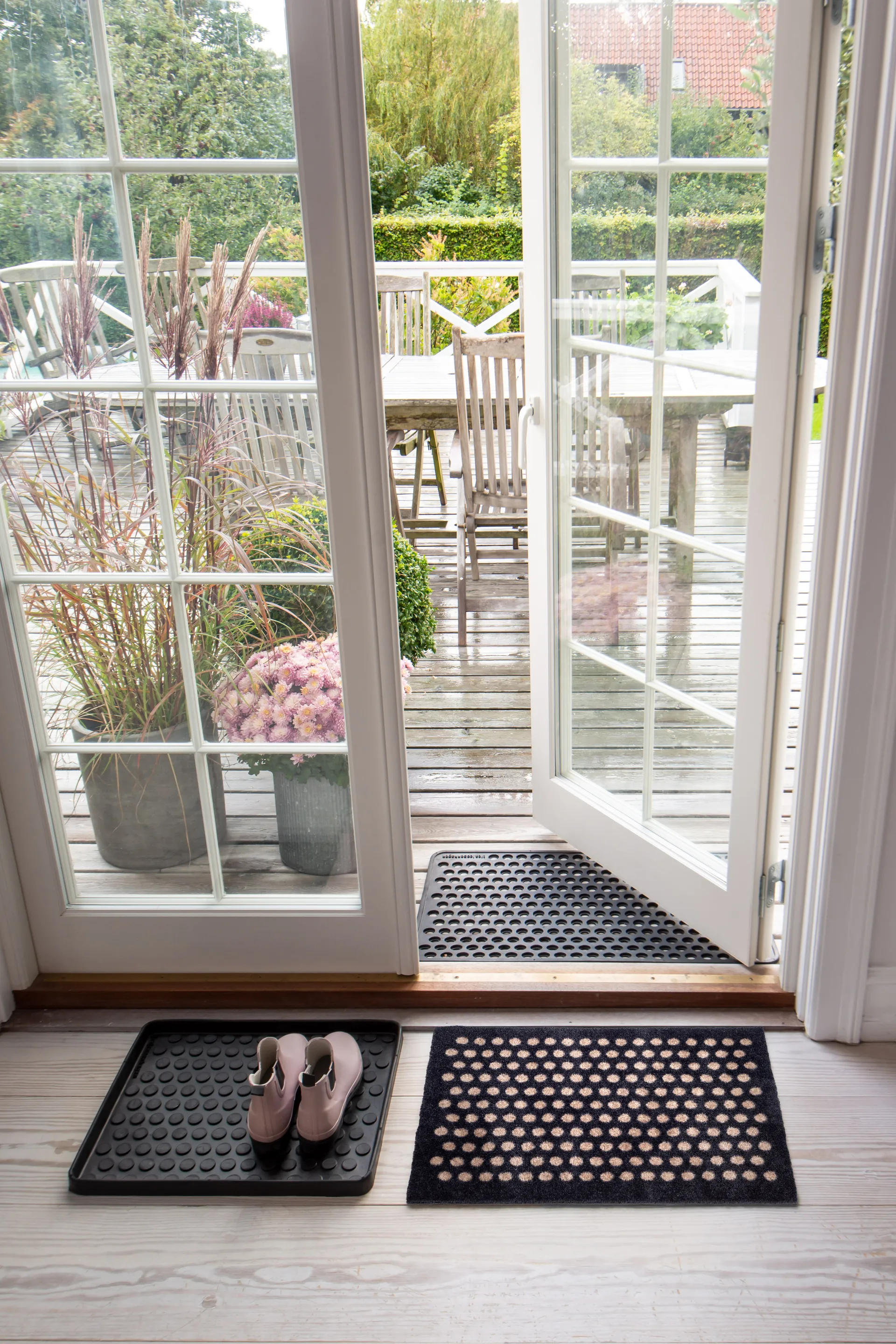 Dot ドアマット, Black-sand. 40x60 cm tica copenhagen