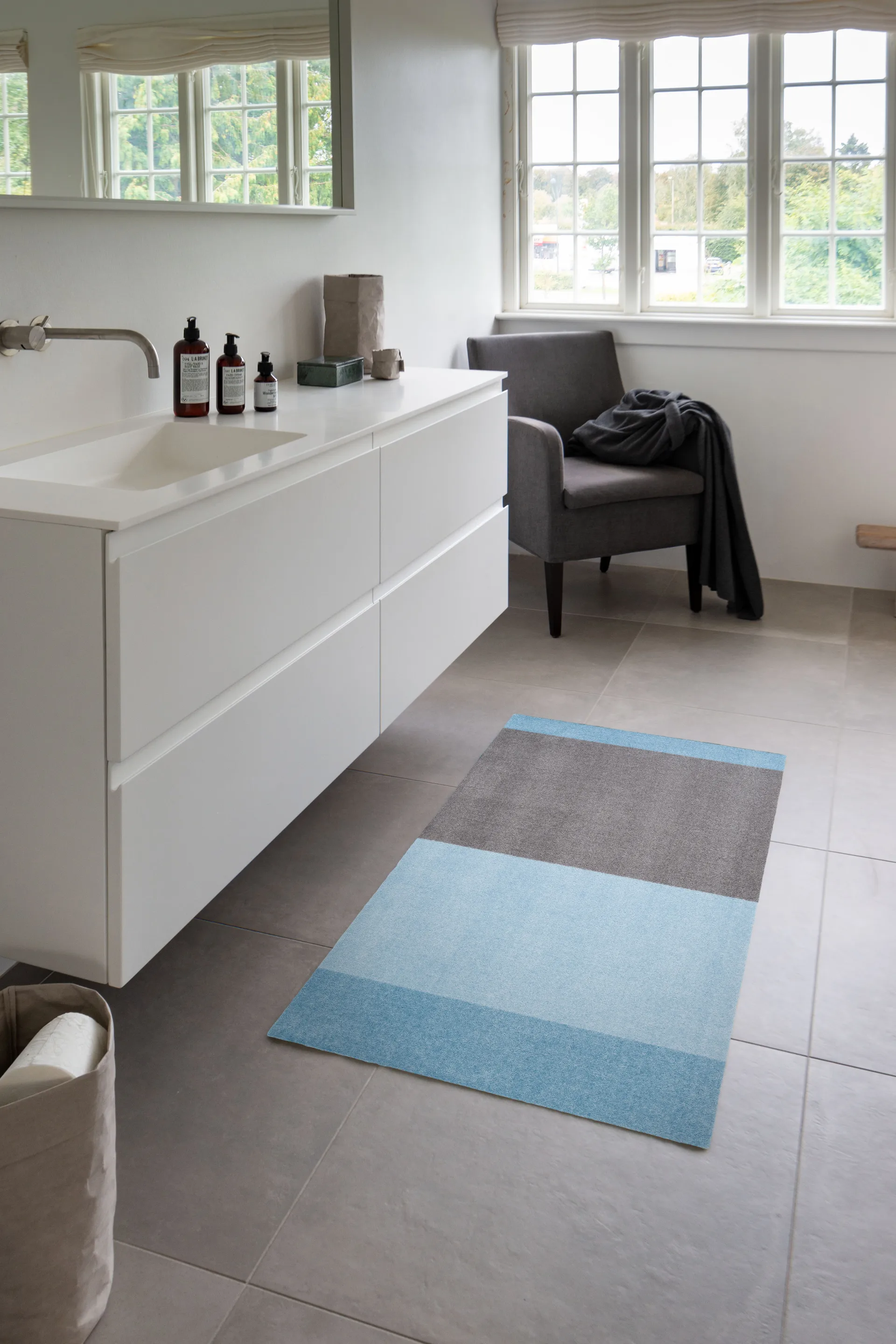 Stripes ホリゾンタルホールウェイラグ, Blue-steel grey. 67x120 cm tica copenhagen