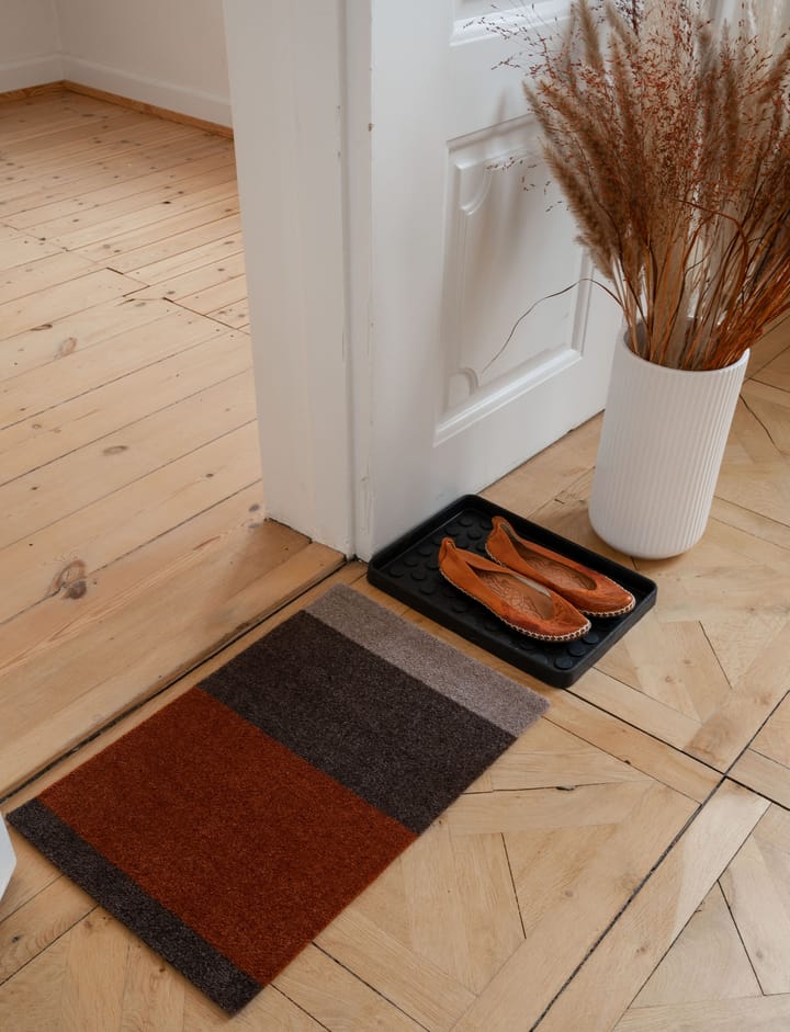 Stripes by tica. horizontal. ドアマット, Brown-terracotta. 40x60 cm tica copenhagen
