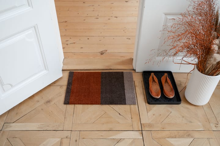 Stripes by tica. horizontal. ドアマット, Brown-terracotta. 40x60 cm tica copenhagen