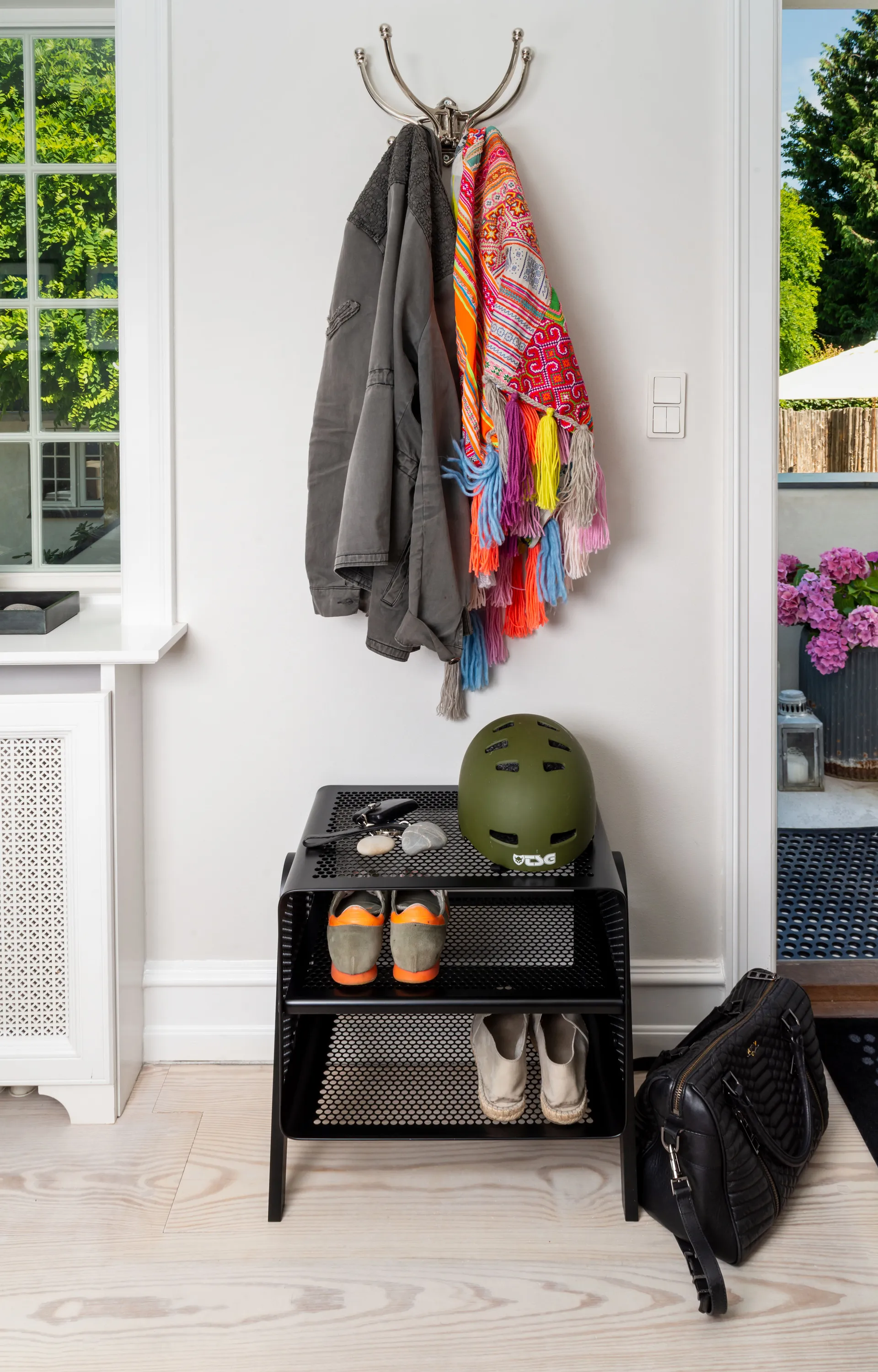 Tica シェルフ small, Black tica copenhagen