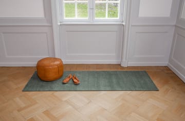 Unicolor ホールウェイラグ - Dusty green. 90x200 cm - tica copenhagen