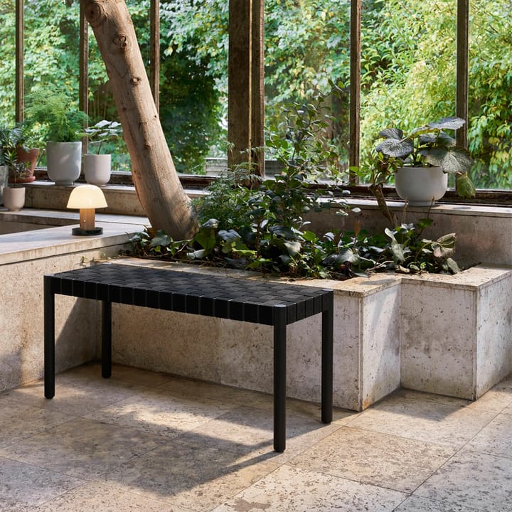 Betty TK4 ベンチ, Black. black braided linen seat &Tradition | アンドトラディション
