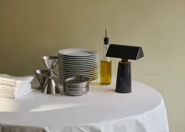 Caret MF1 ポータブルテーブルランプ - Anthracite - &Tradition | アンドトラディション