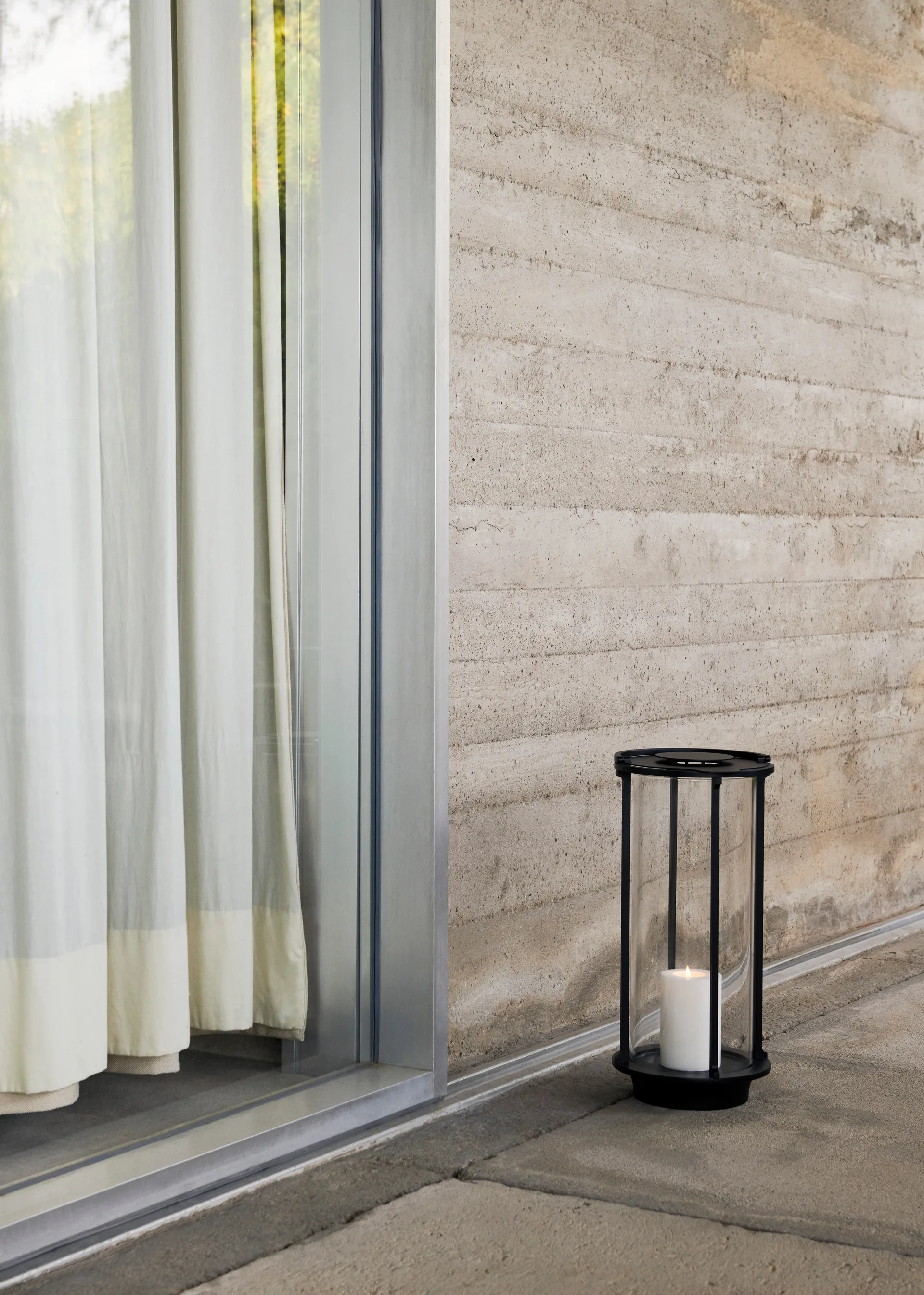 Collect SC83 Storm ランタン 56 cm, Black &Tradition | アンドトラディション