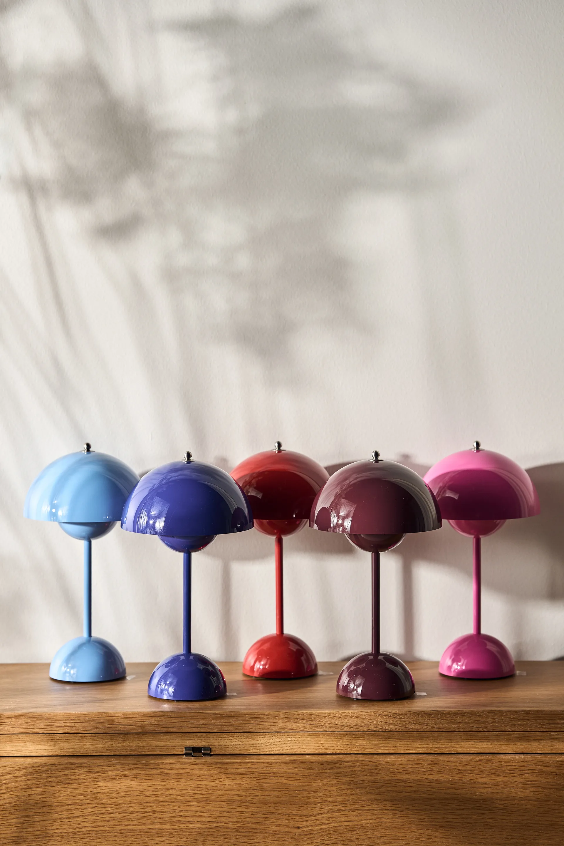 Flowerpot / フラワーポット ポータブルテーブルランプ VP9, Cobalt blue &Tradition | アンドトラディション